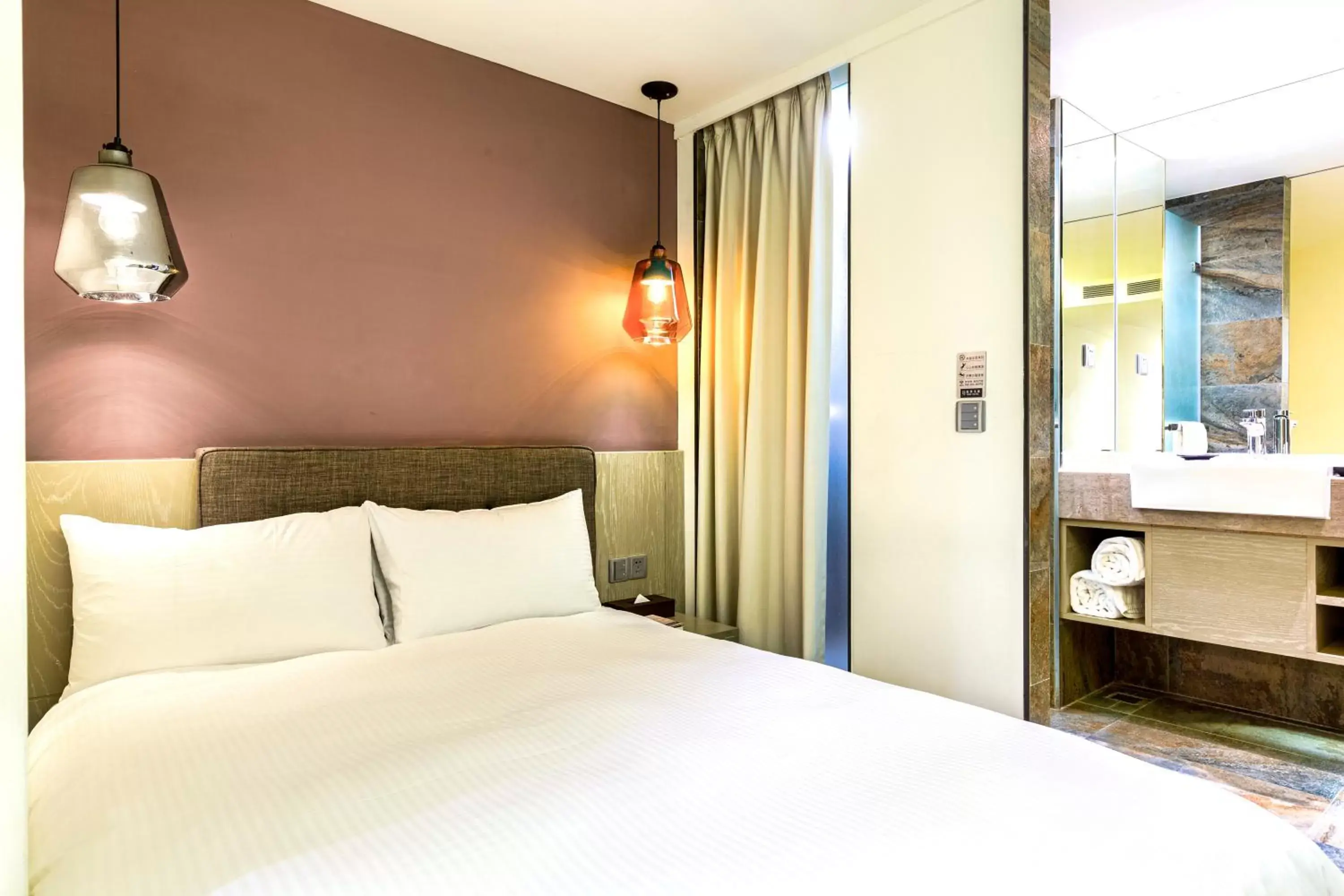 Standard Double Room - No Window in Hub Hotel Kaohsiung Yawan Branch Standard Double Room - No Window in Hub Hotel Kaohsiung Yawan Branch