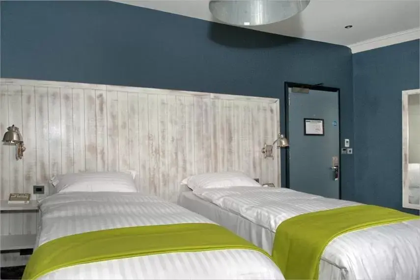 Twin Room in The King's Head Hotel Wetherspoon Twin Room in The King's Head Hotel Wetherspoon