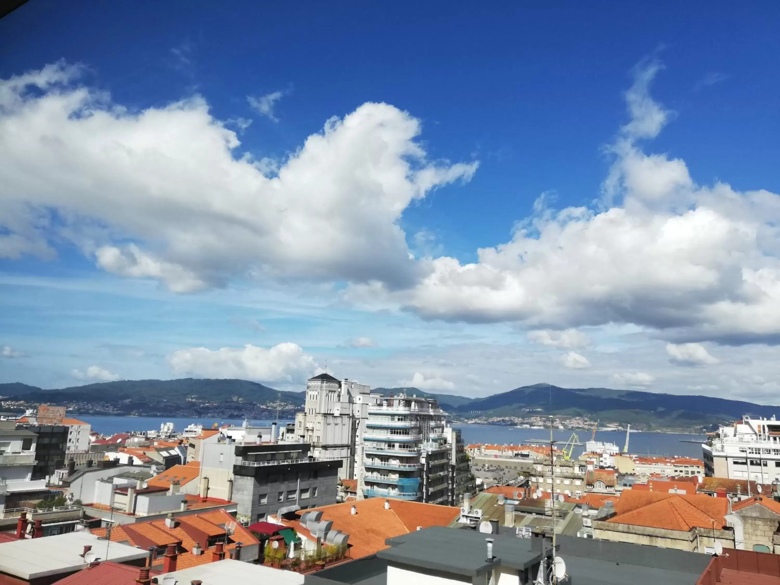 Double or Twin Room with Sea View in Silken Axis Vigo Double or Twin Room with Sea View in Silken Axis Vigo