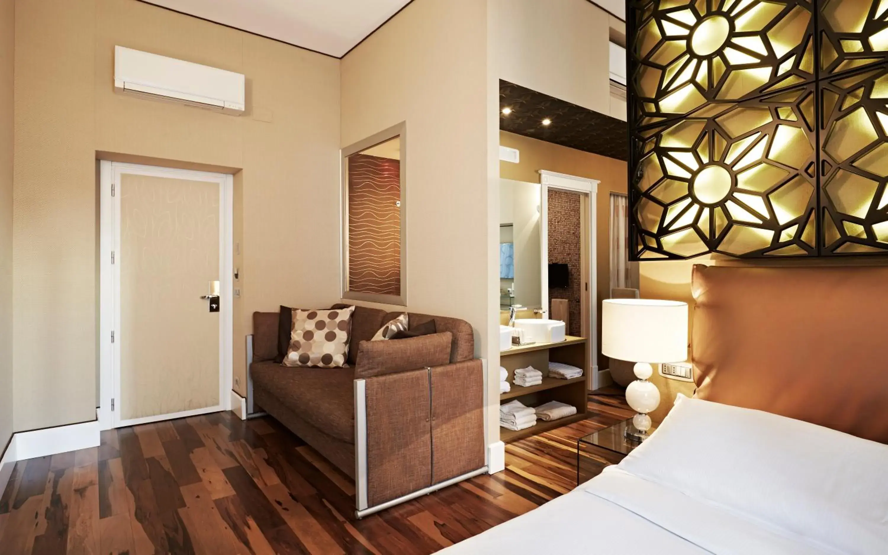 Family Suite in Spagna Royal Suite Family Suite in Spagna Royal Suite