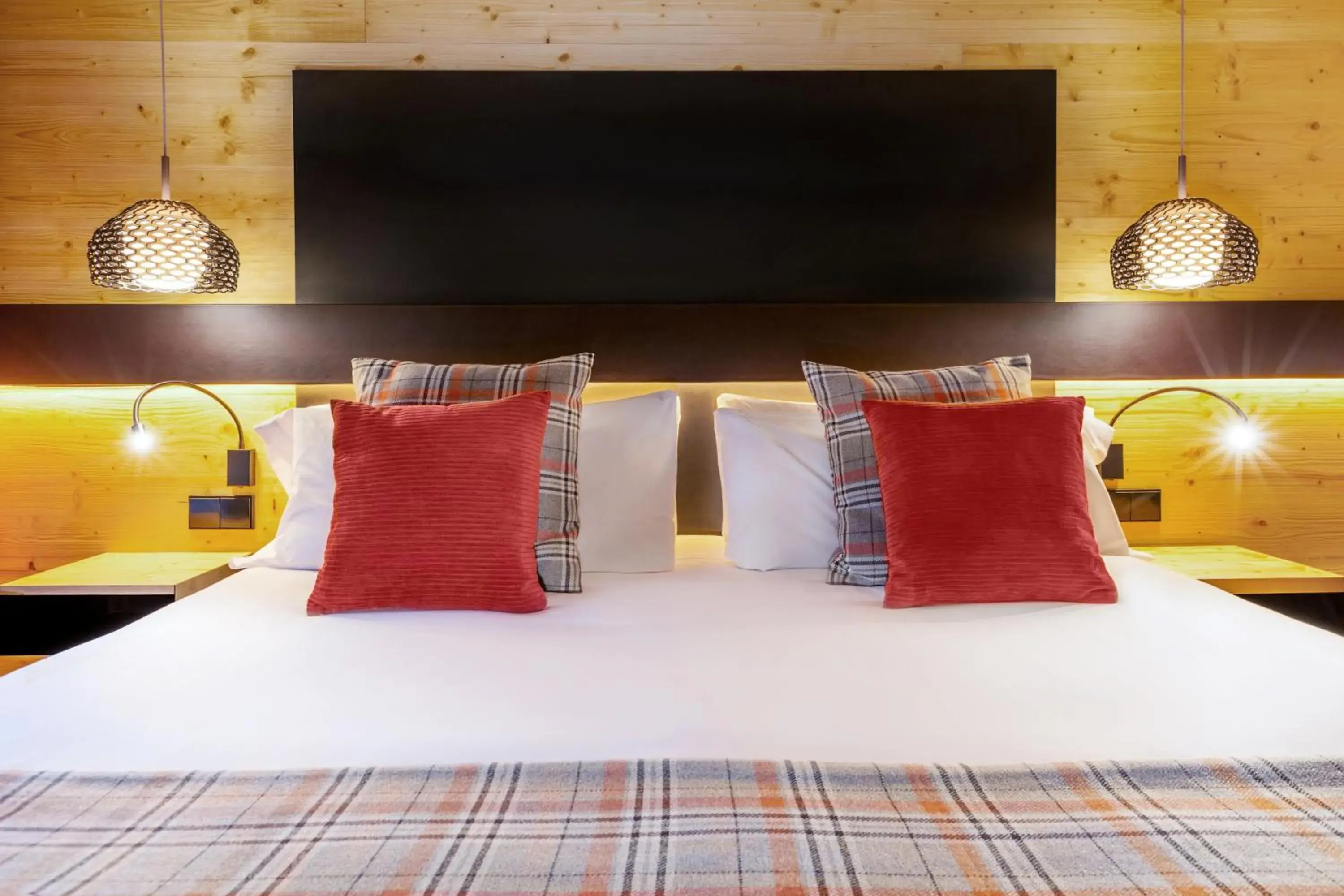 Premium Quadruple Room (2 Adults + 2 Children) in Park Piolets MountainHotel & Spa Premium Quadruple Room (2 Adults + 2 Children) in Park Piolets MountainHotel & Spa