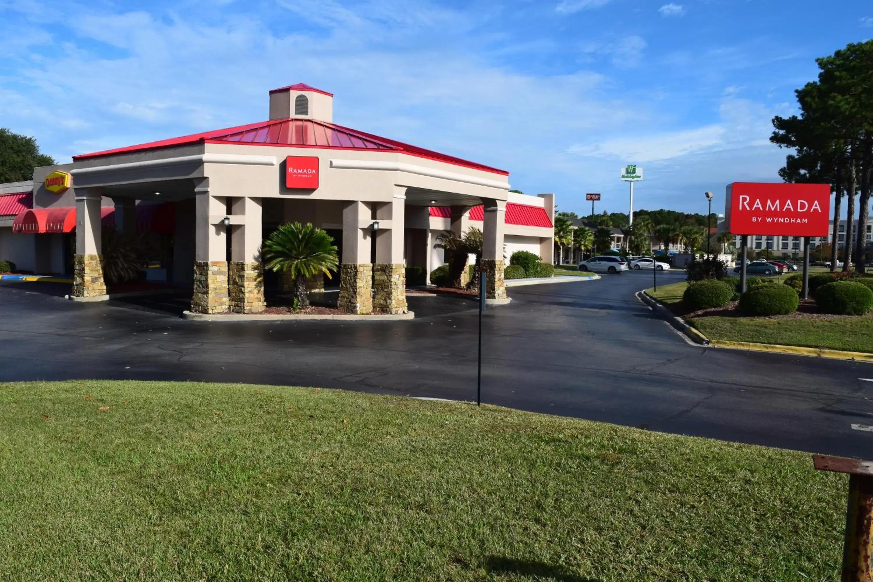 Ramada by Wyndham Savannah Gateway Ramada by Wyndham Savannah Gateway