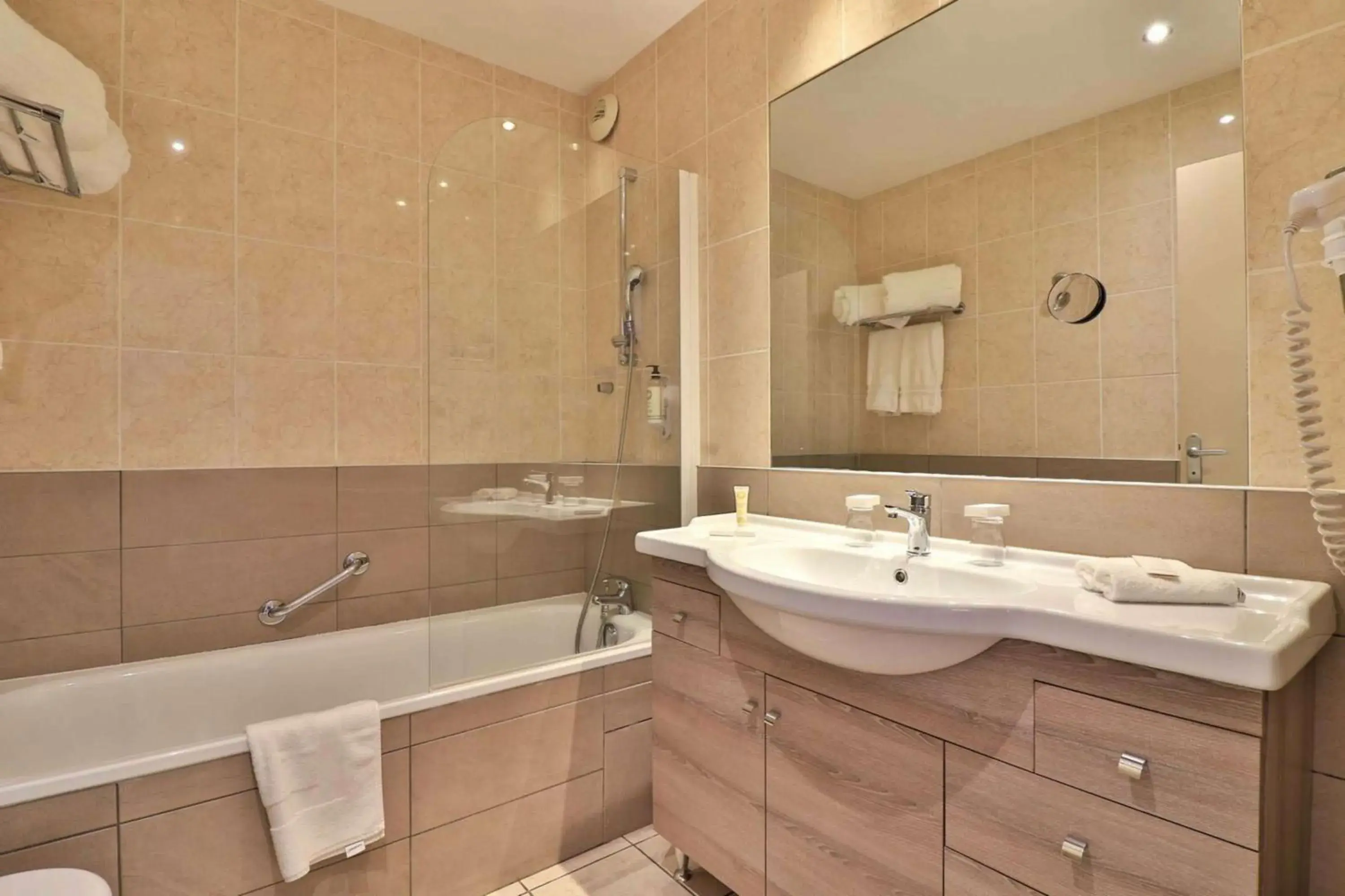 Superior King Room in Soleil et Jardin Superior King Room in Soleil et Jardin