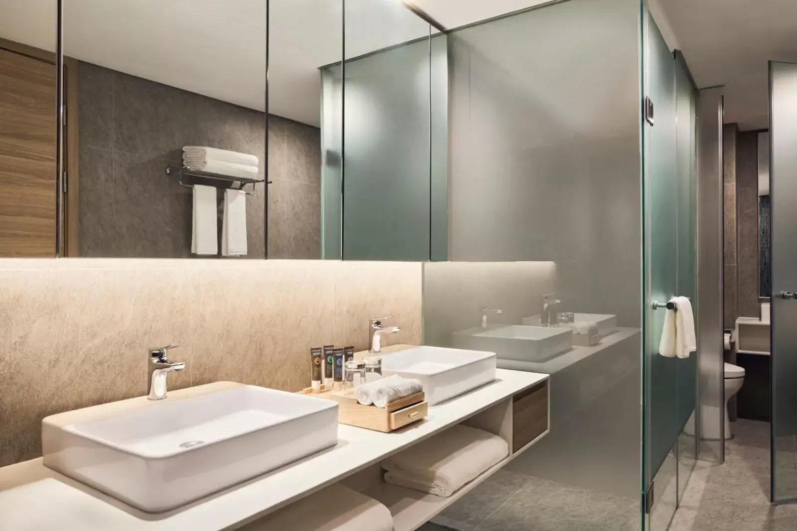 Executive King Apartment with City View in Novotel Hanoi Thai Ha Executive King Apartment with City View in Novotel Hanoi Thai Ha