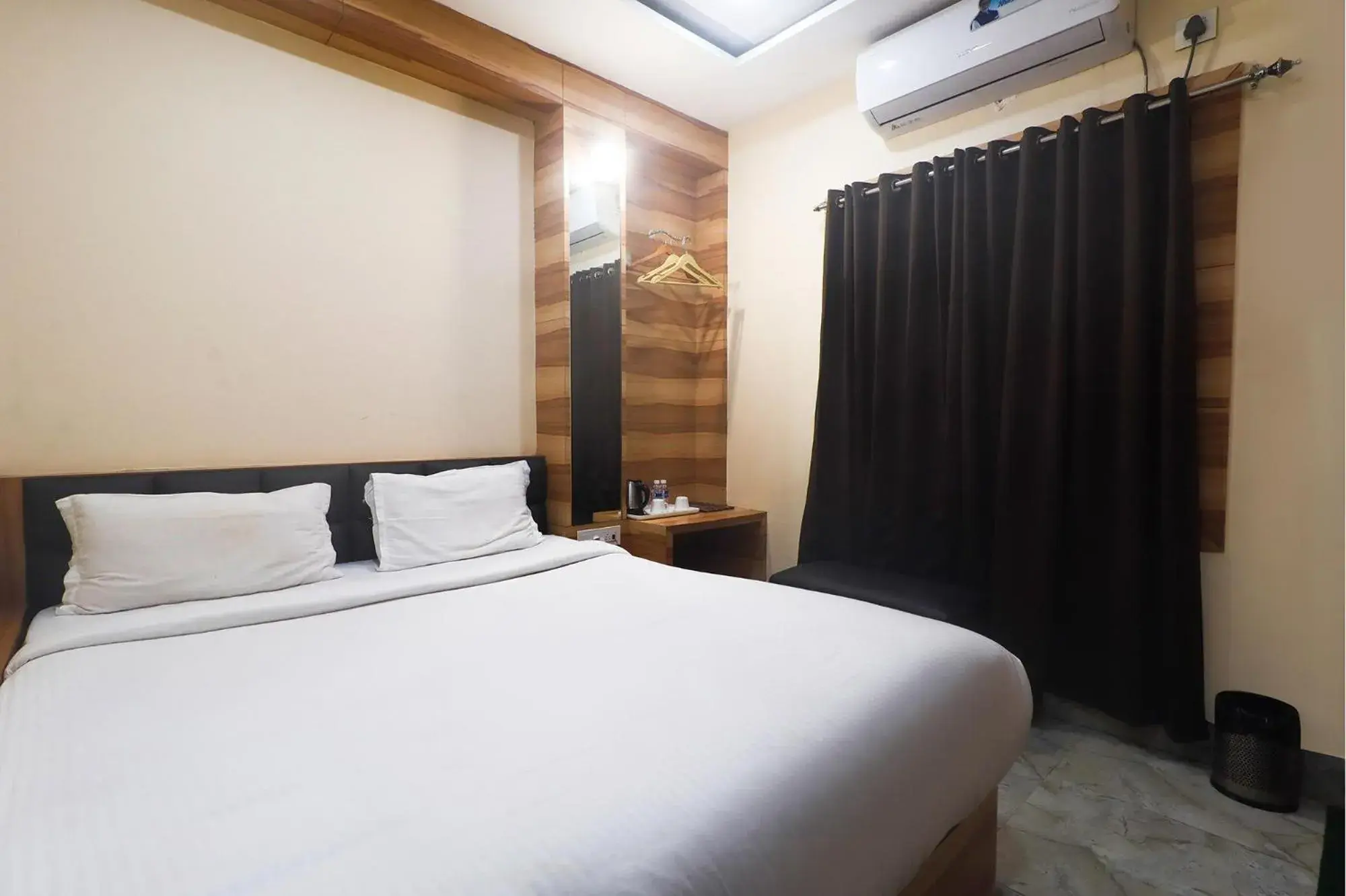 Executive Triple Room - single occupancy in FabHotel Ganpati 2 - Nr Siliguri Junction Executive Triple Room - single occupancy in FabHotel Ganpati 2 - Nr Siliguri Junction