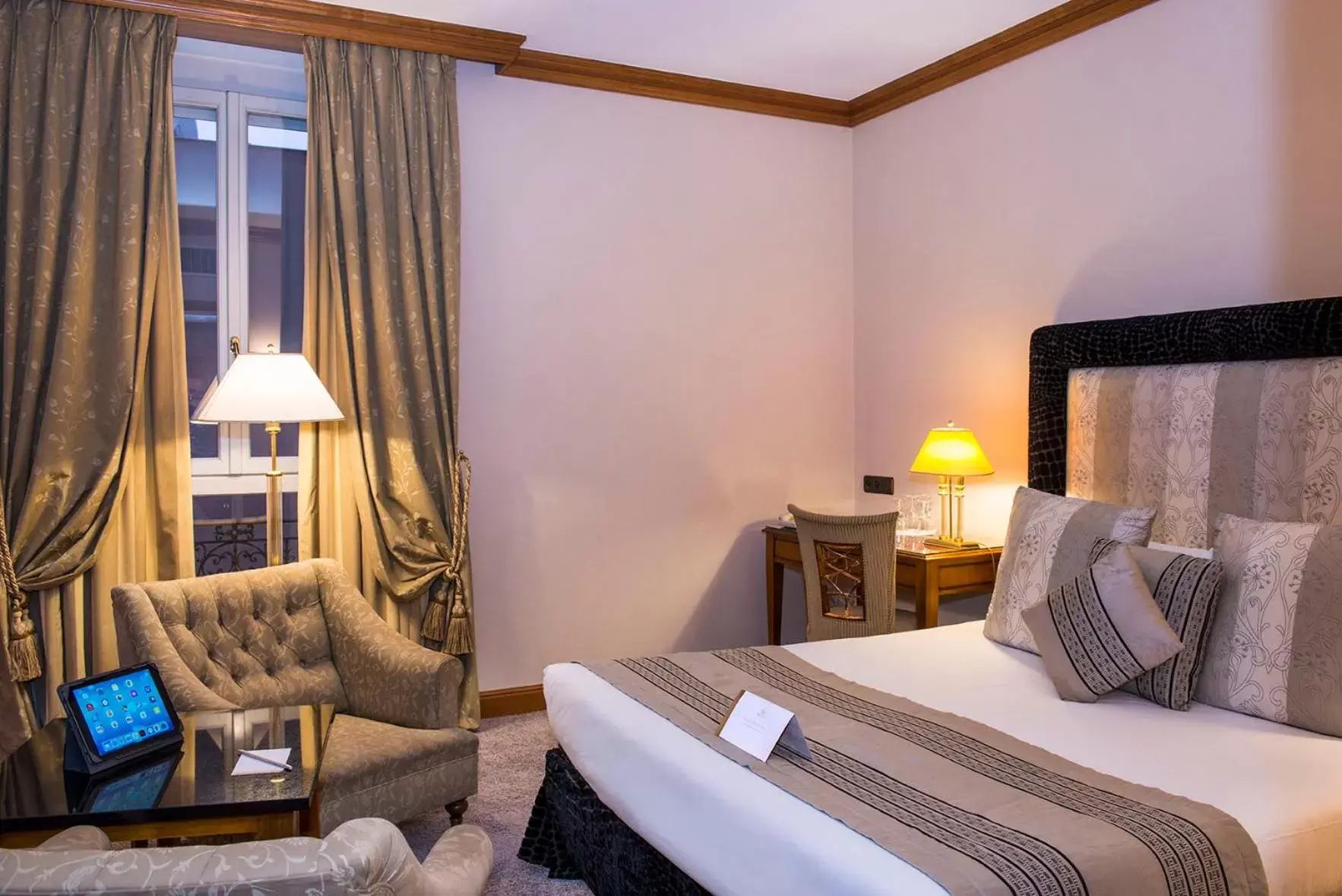 Classic Double/ Twin Room in Hôtel West End Promenade Classic Double/ Twin Room in Hôtel West End Promenade