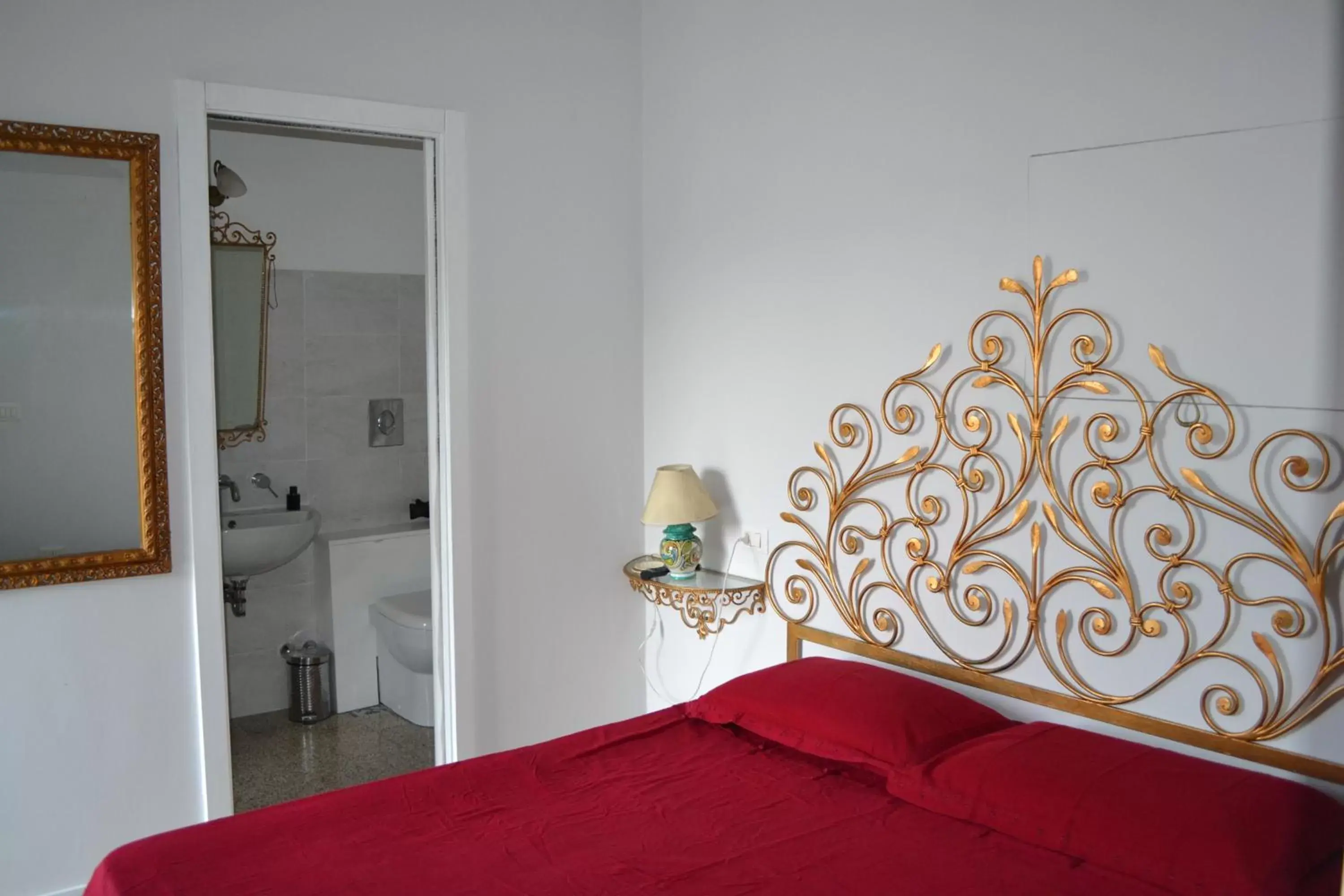 Deluxe Family Suite in B&B Charming House Deluxe Family Suite in B&B Charming House