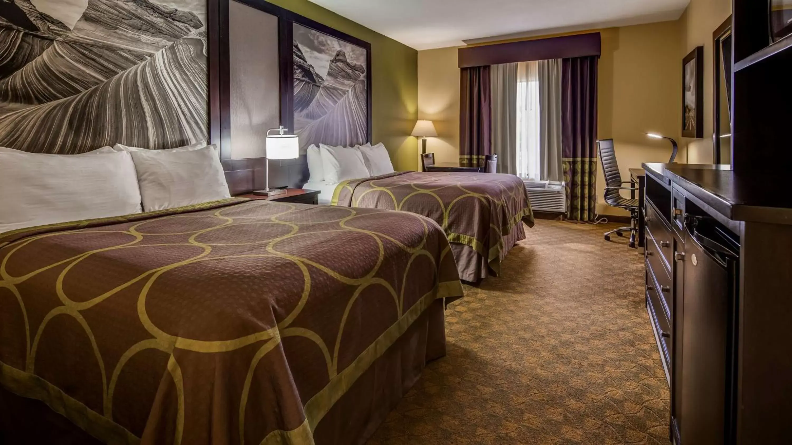 Queen Room with Two Queen Beds and Walk-In Shower - Mobility Accessible in SureStay Plus Hotel by Best Western Alvin Queen Room with Two Queen Beds and Walk-In Shower - Mobility Accessible in SureStay Plus Hotel by Best Western Alvin