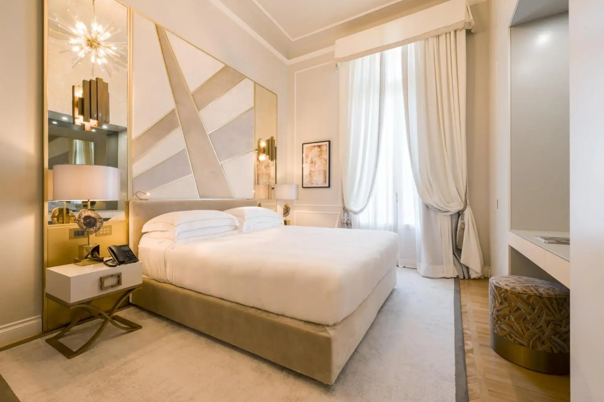 One-Bedroom Suite with Partial Sea View in Grand Hotel Principe Di Piemonte One-Bedroom Suite with Partial Sea View in Grand Hotel Principe Di Piemonte