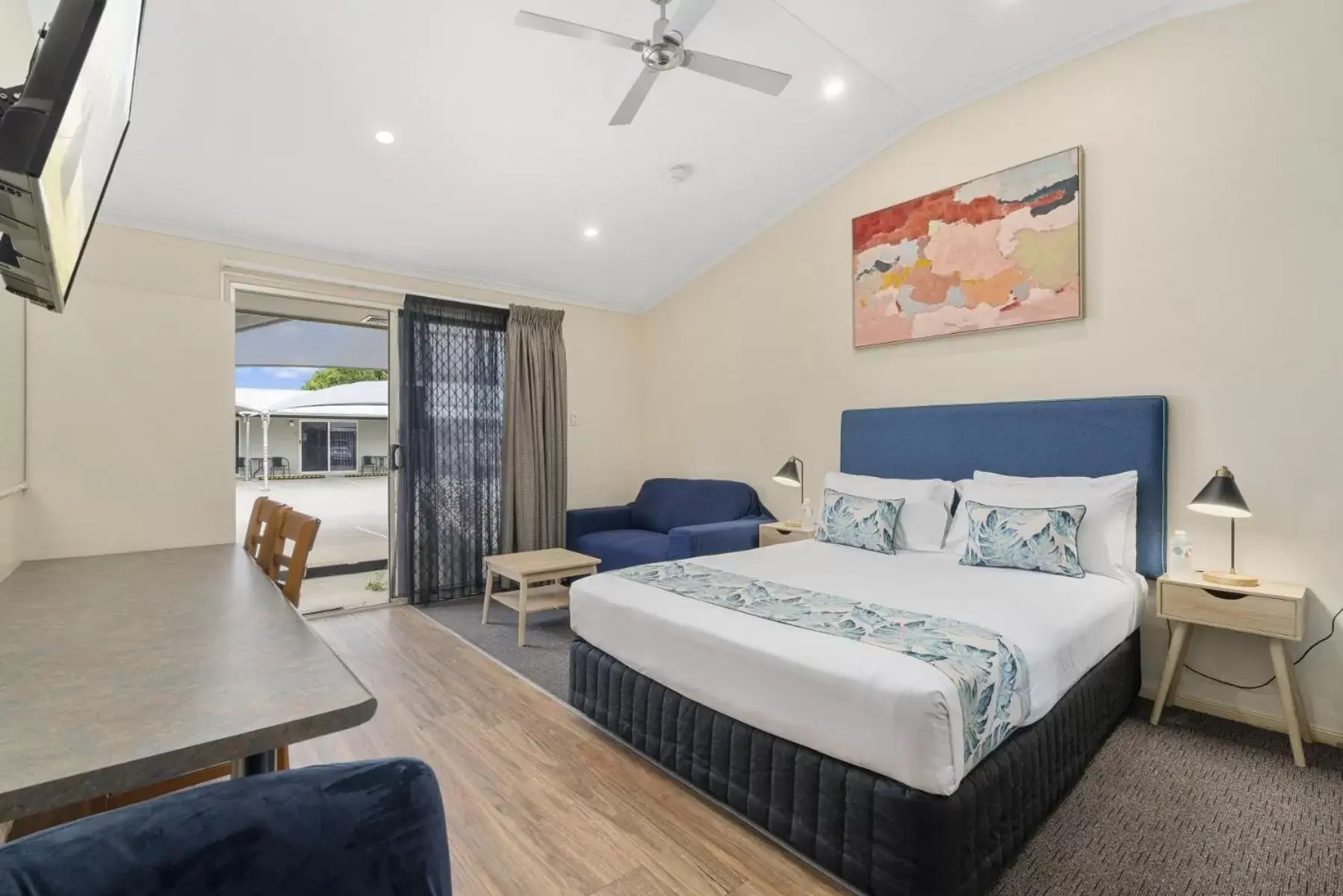 Superior Queen Room in Caboolture Central Motor Inn, Sure Stay Collection by BW Superior Queen Room in Caboolture Central Motor Inn, Sure Stay Collection by BW