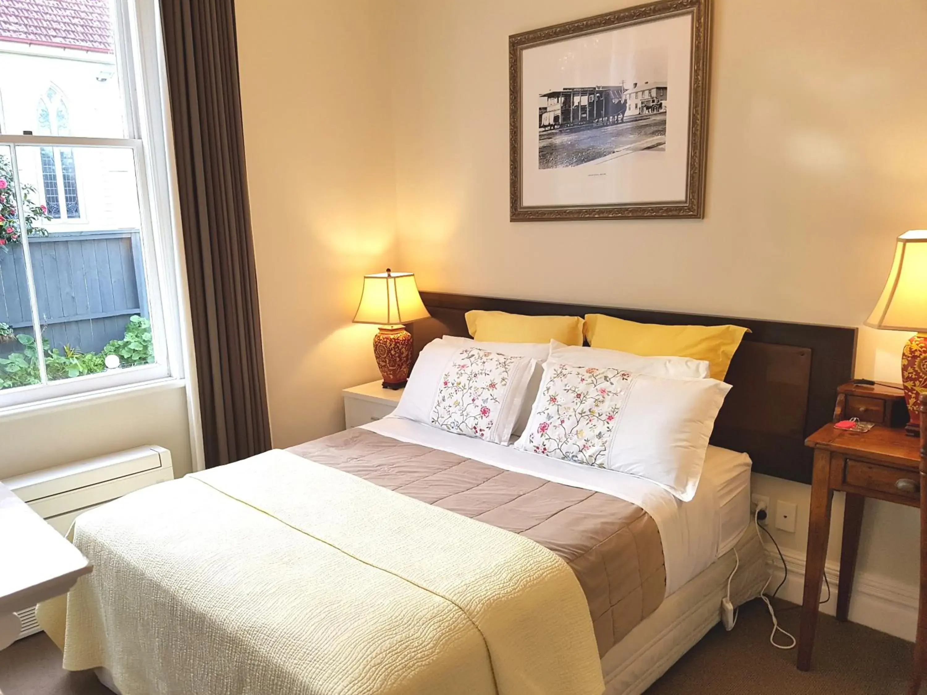 Premium Queen Room in Ponsonby Manor Premium Queen Room in Ponsonby Manor