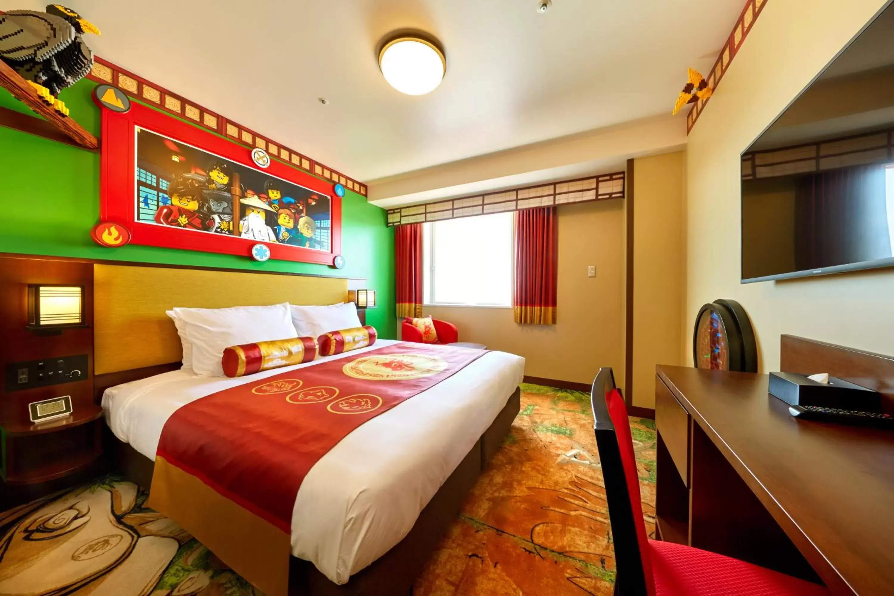 Ninjago Theme with Park View in LEGOLAND Japan Hotel Ninjago Theme with Park View in LEGOLAND Japan Hotel