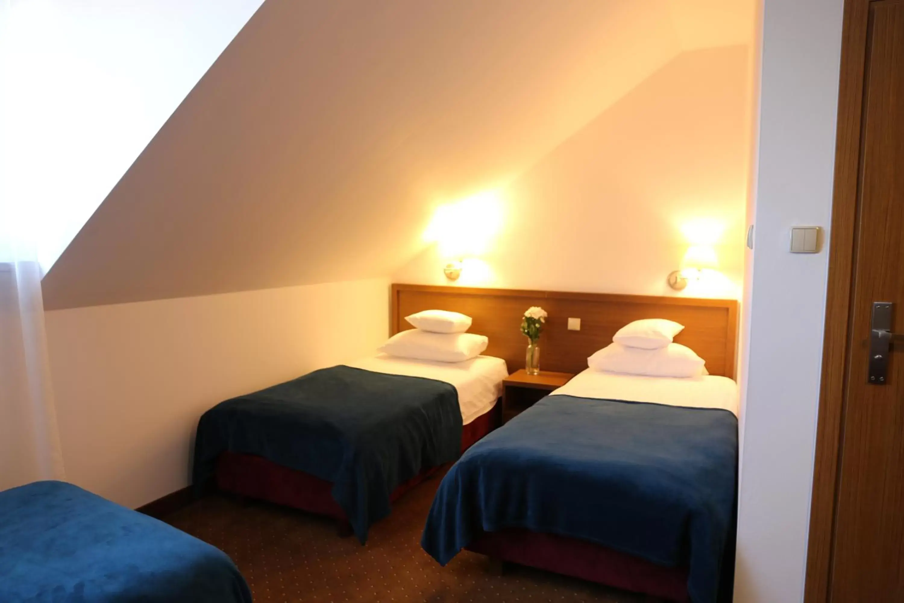 Triple Room in HOTEL CICHA WODA NIEPORĘT Triple Room in HOTEL CICHA WODA NIEPORĘT