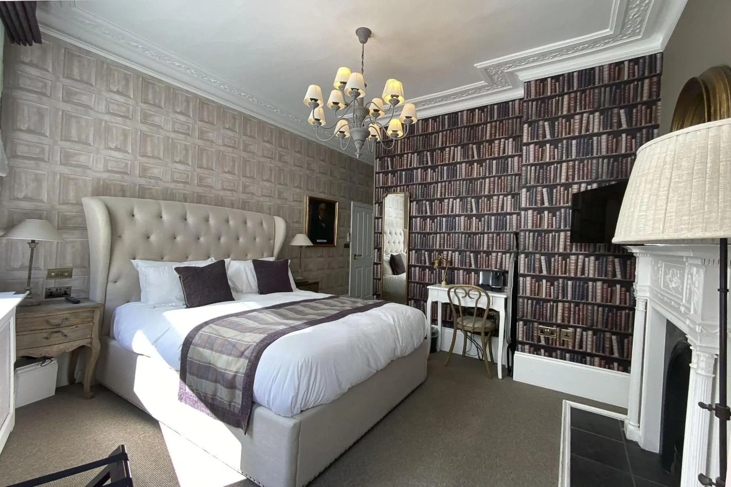 Small Double Room in The Clerk & Well Pub and Rooms Small Double Room in The Clerk & Well Pub and Rooms