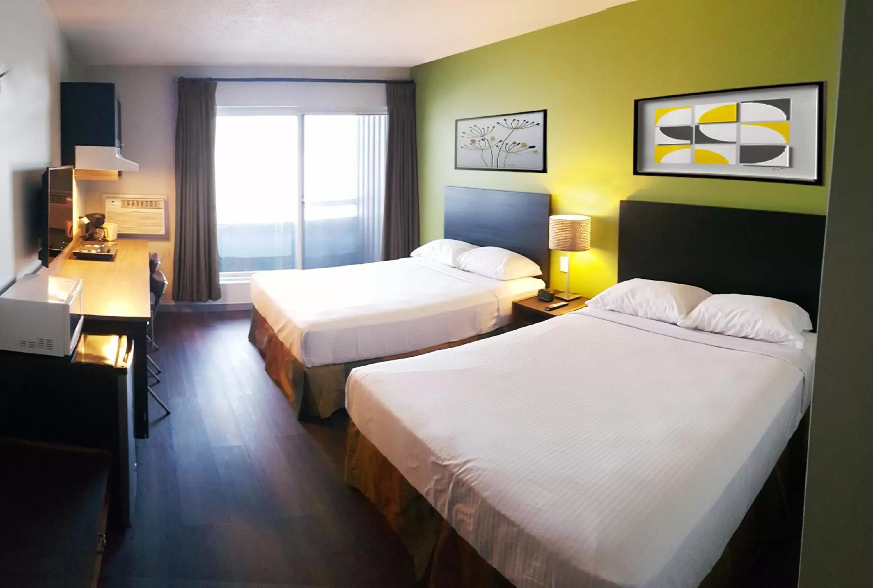 Two Queen Beds Room with Kitchenette in Home Away Inn Two Queen Beds Room with Kitchenette in Home Away Inn