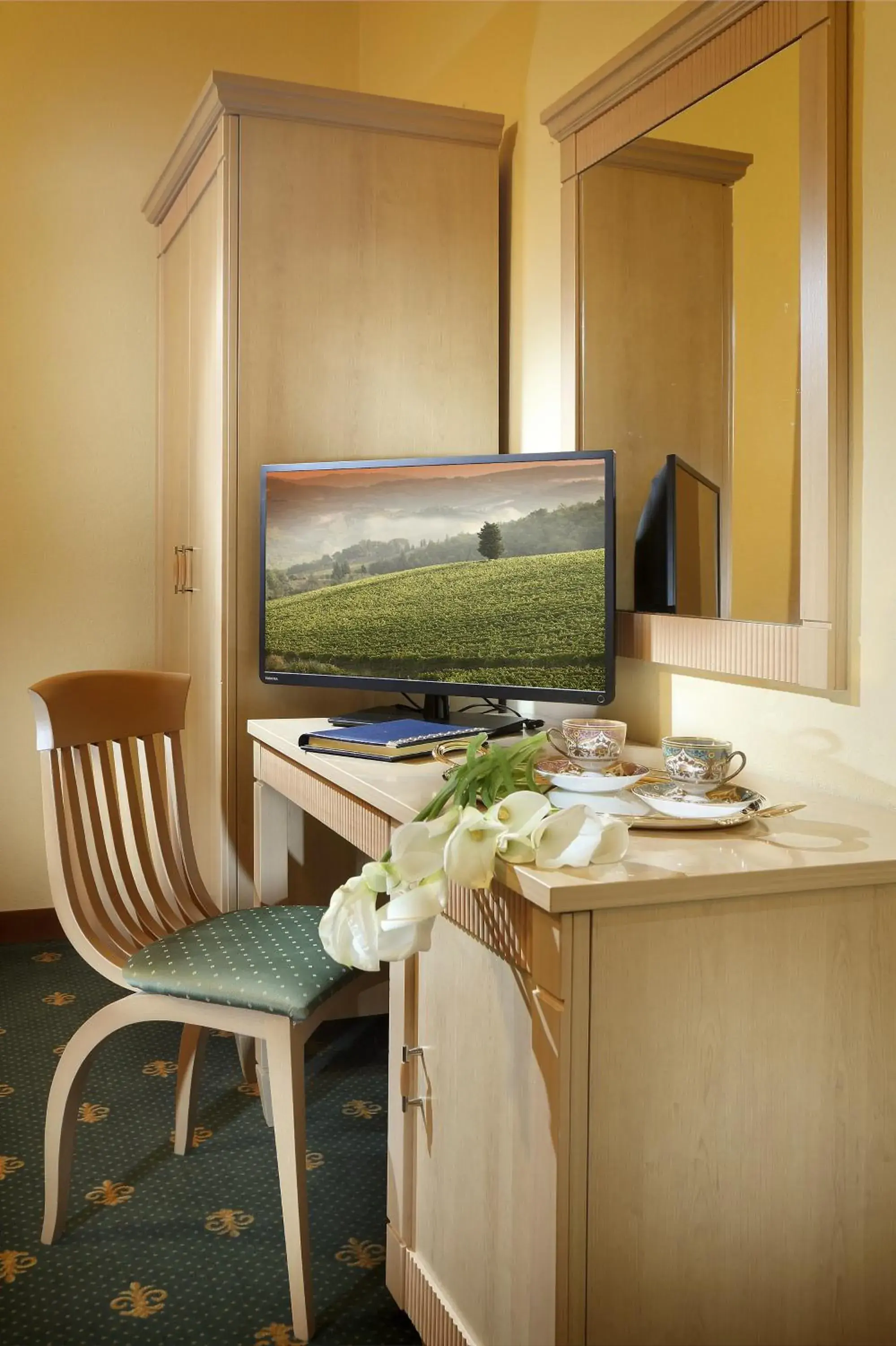 Quadruple Room in Grand Hotel Plaza & Locanda Maggiore Quadruple Room in Grand Hotel Plaza & Locanda Maggiore