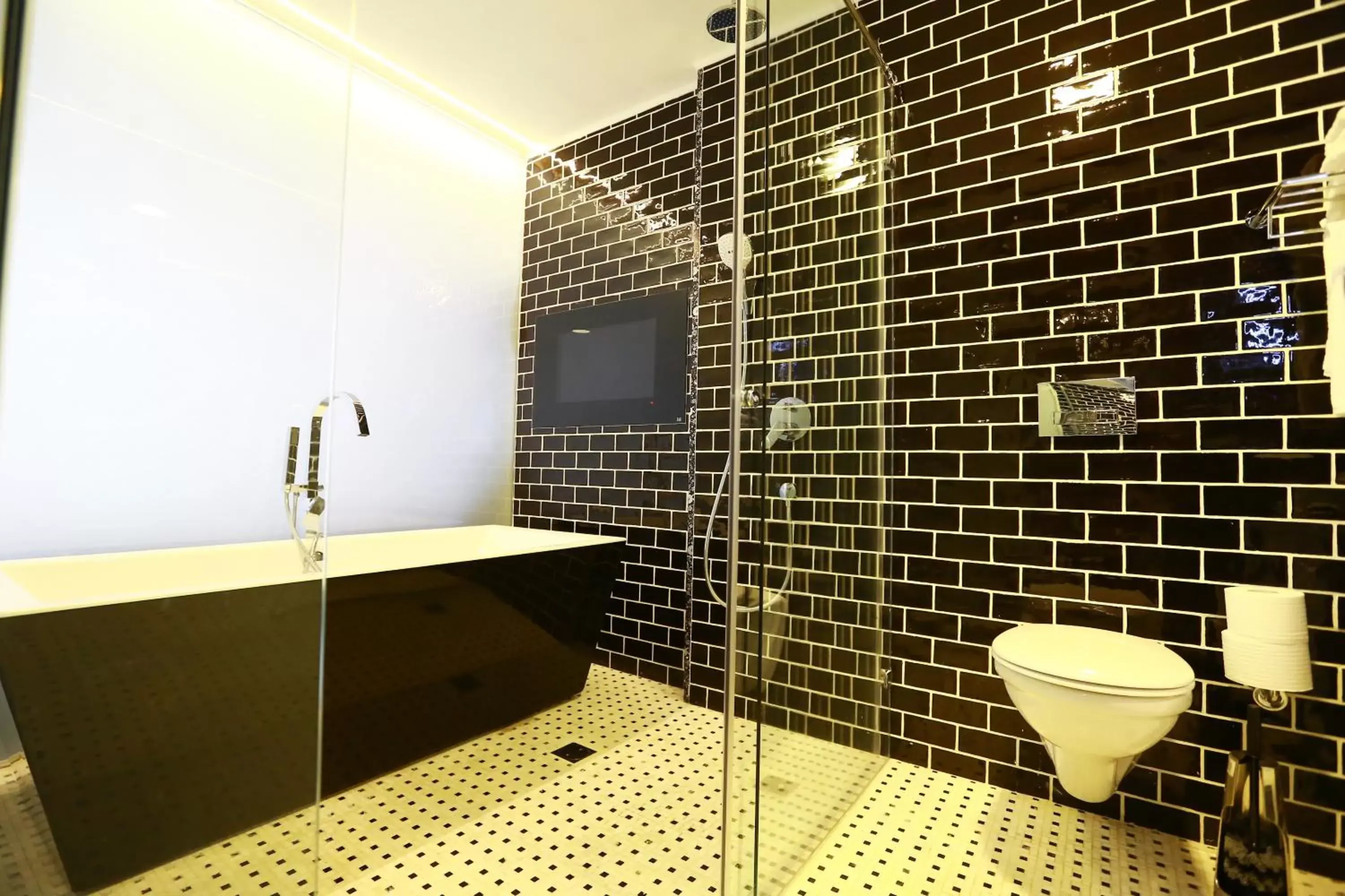 Double or Twin Room with Private Garden - single occupancy in Garden Events hotel גארדן הוטל אירועים Double or Twin Room with Private Garden - single occupancy in Garden Events hotel גארדן הוטל אירועים