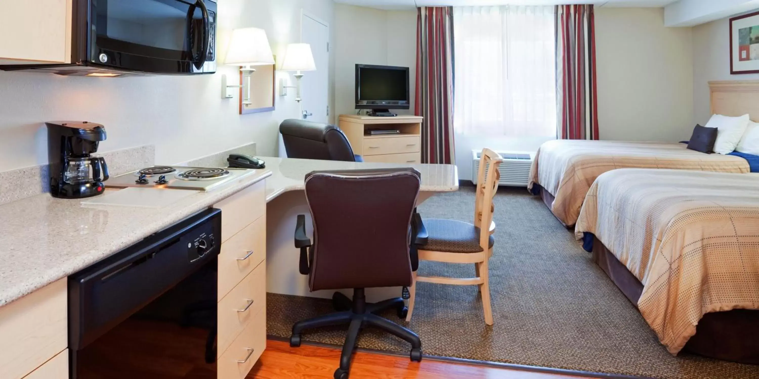 Double Studio with Two Double Beds - Non-Smoking in Candlewood Suites Jacksonville by IHG Double Studio with Two Double Beds - Non-Smoking in Candlewood Suites Jacksonville by IHG
