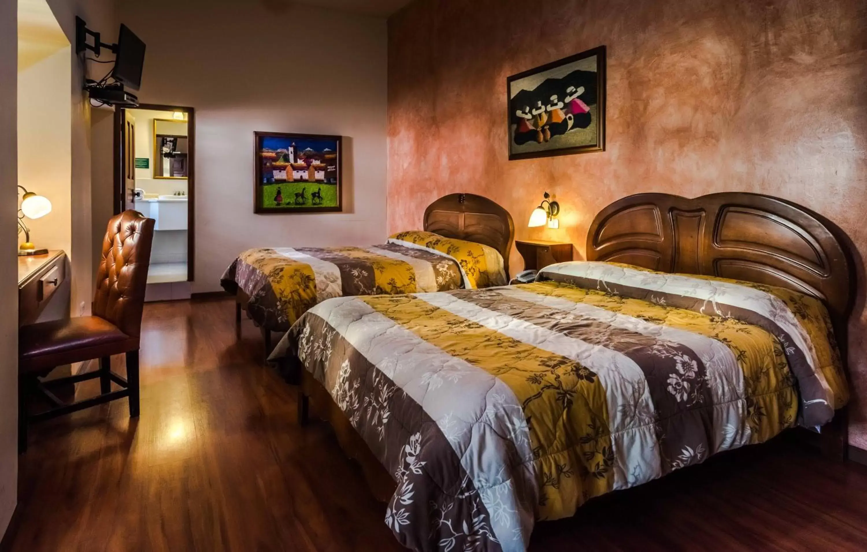 Twin Room in Hotel San Francisco De Quito Twin Room in Hotel San Francisco De Quito