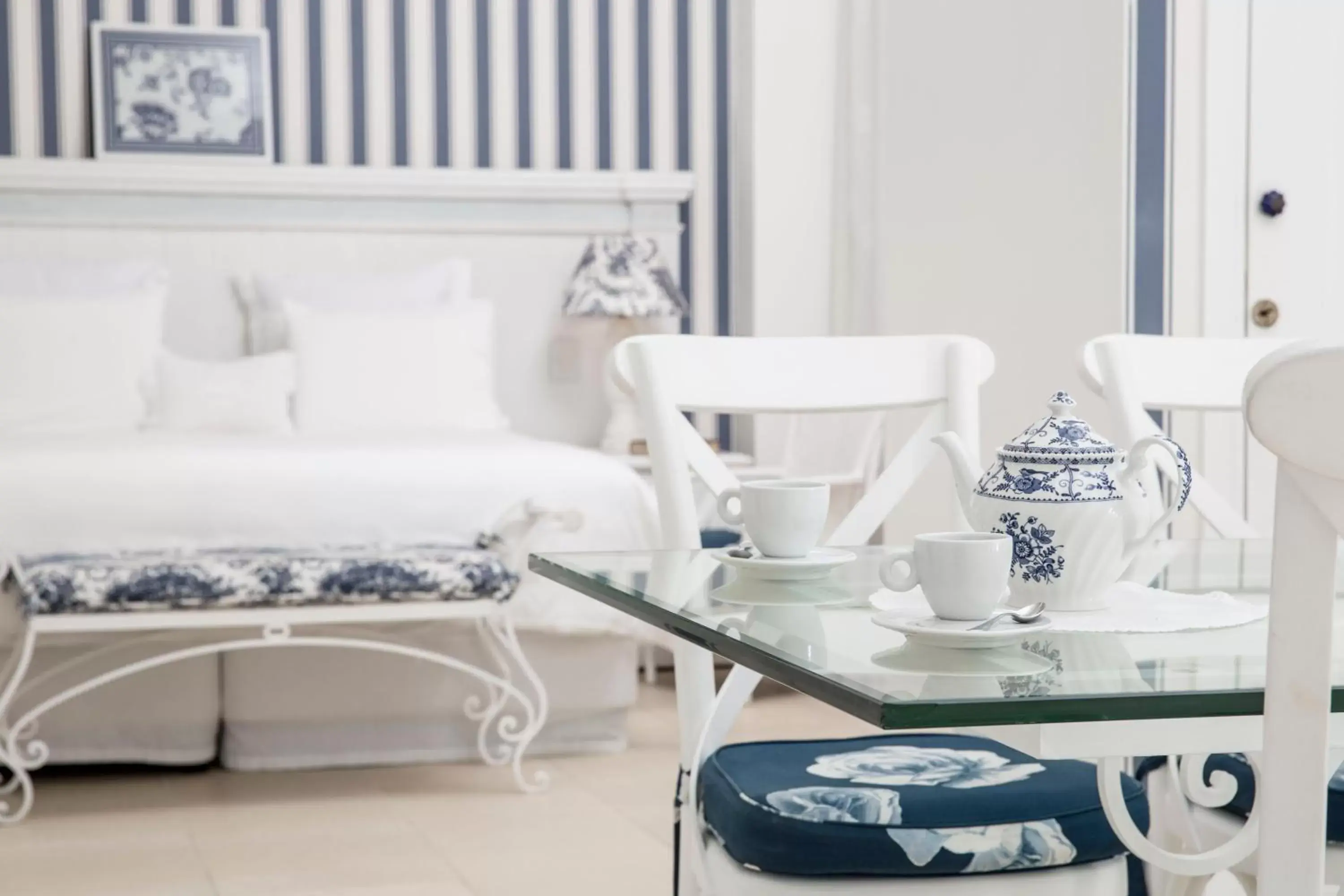 Senior Suite in La Mision Hotel Boutique Senior Suite in La Mision Hotel Boutique