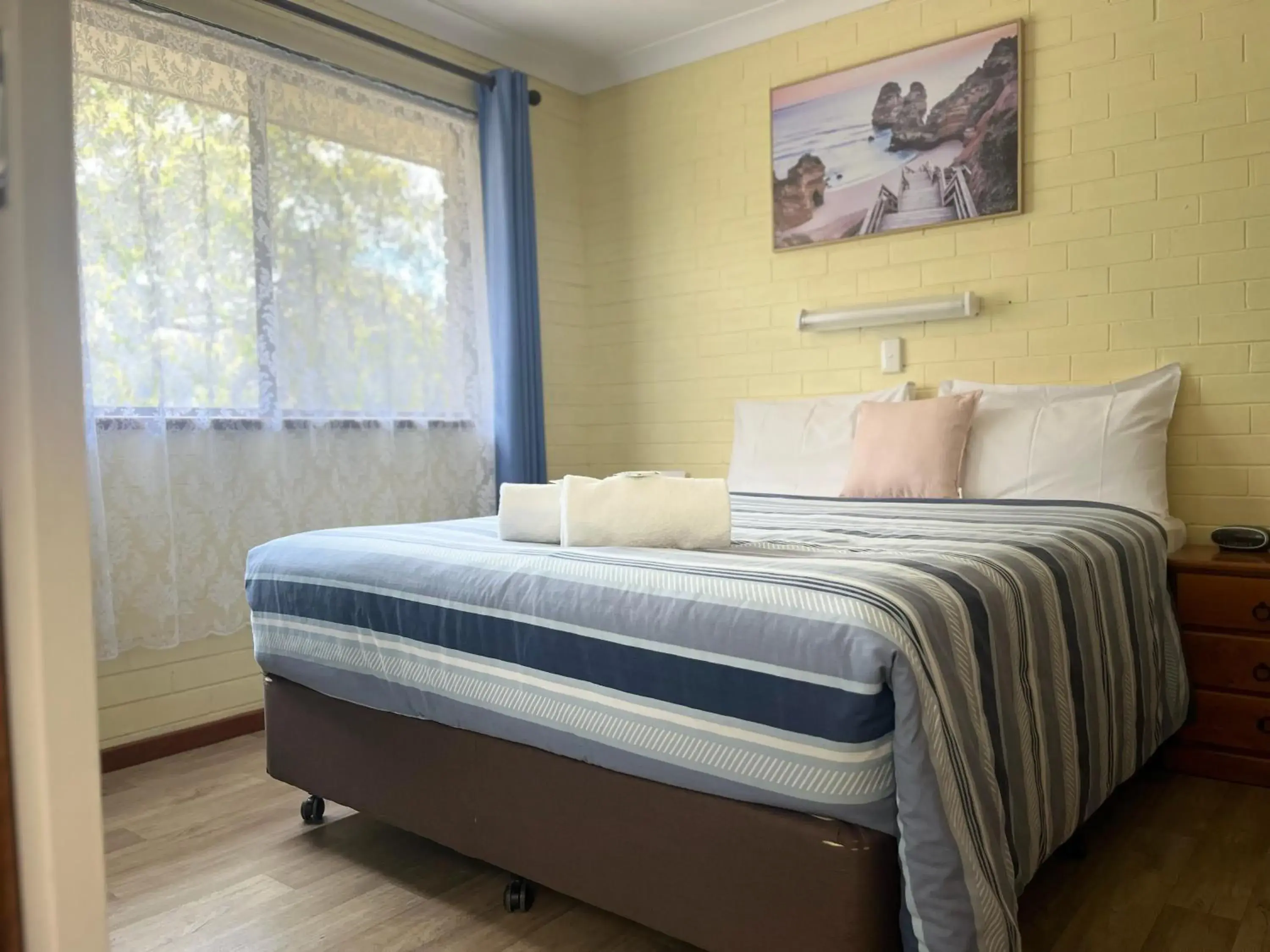 Family Room in Emu Beach Chalets Family Room in Emu Beach Chalets