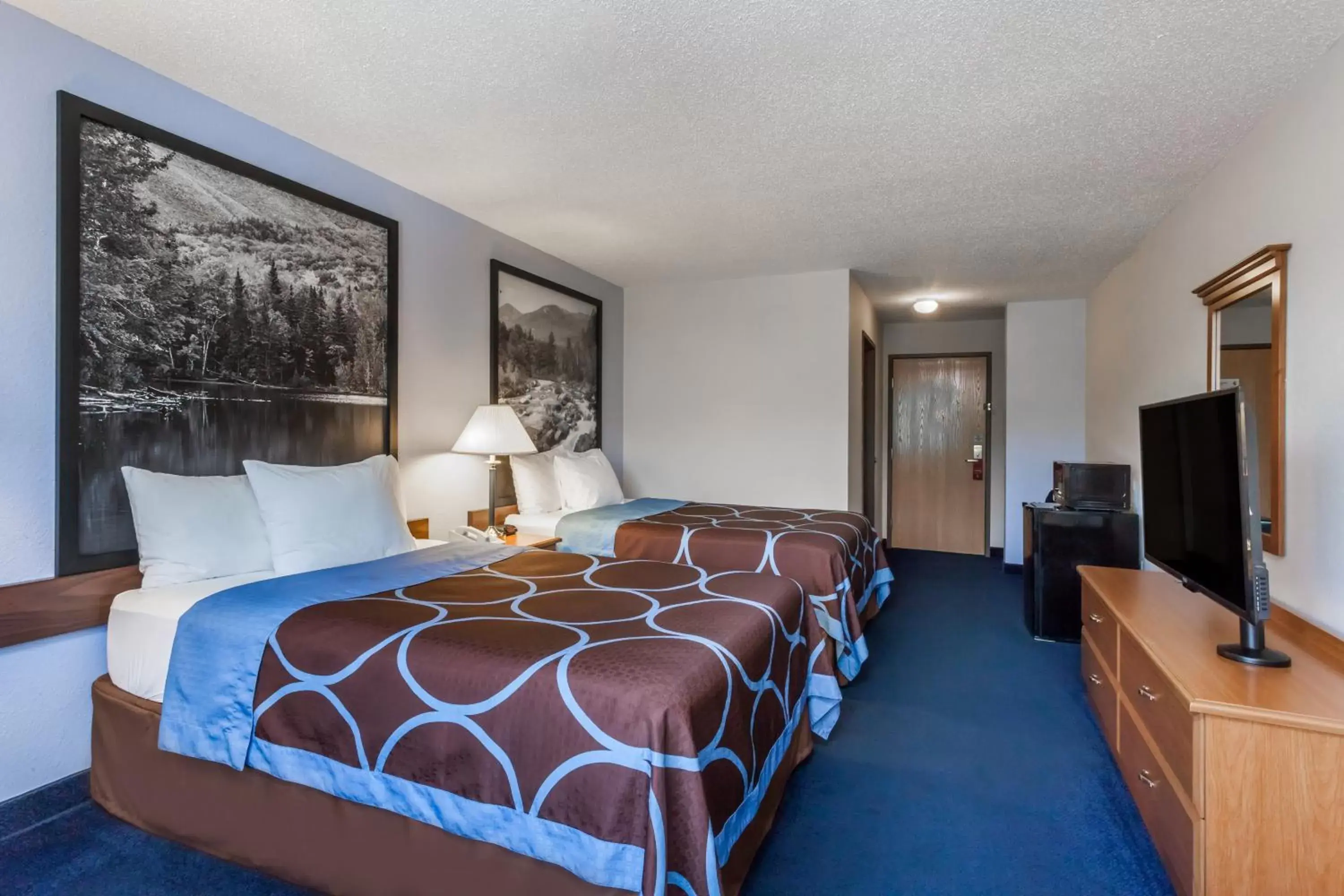 Double Room with Two Double Beds - Non-Smoking in Super 8 by Wyndham Cobleskill NY Double Room with Two Double Beds - Non-Smoking in Super 8 by Wyndham Cobleskill NY