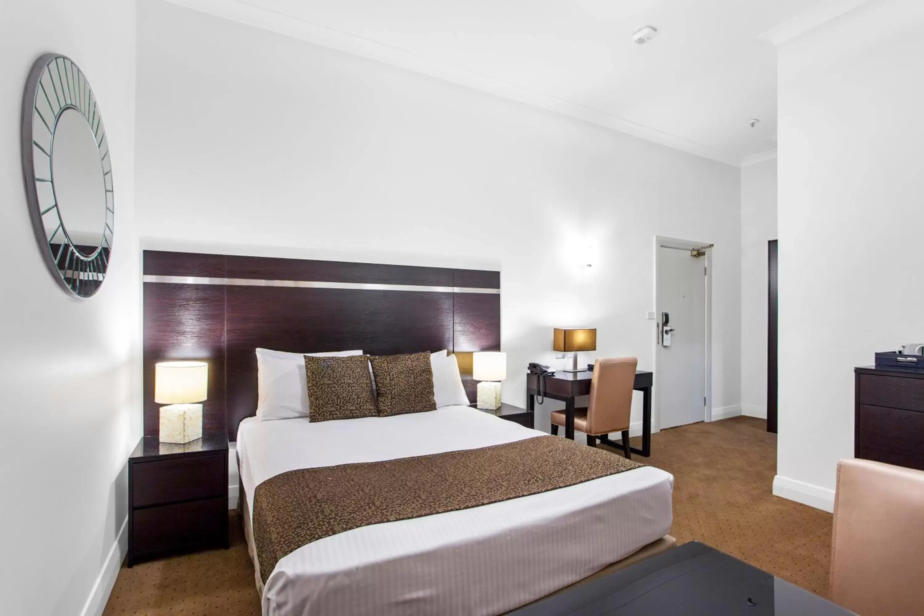 Standard Queen Room in Mercure Maitland Monte Pio Standard Queen Room in Mercure Maitland Monte Pio