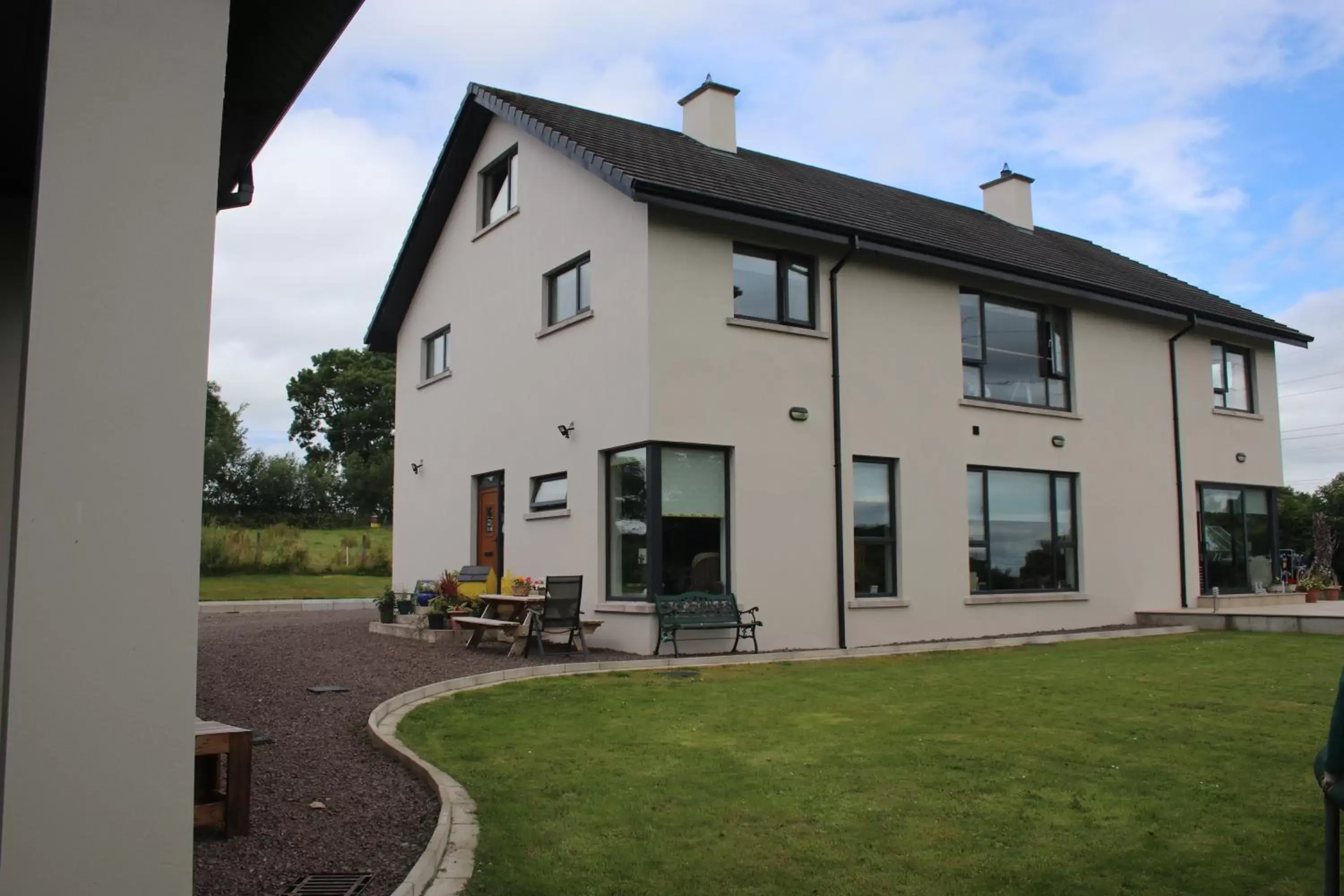 Property Building in Dernagh House Property Building in Dernagh House