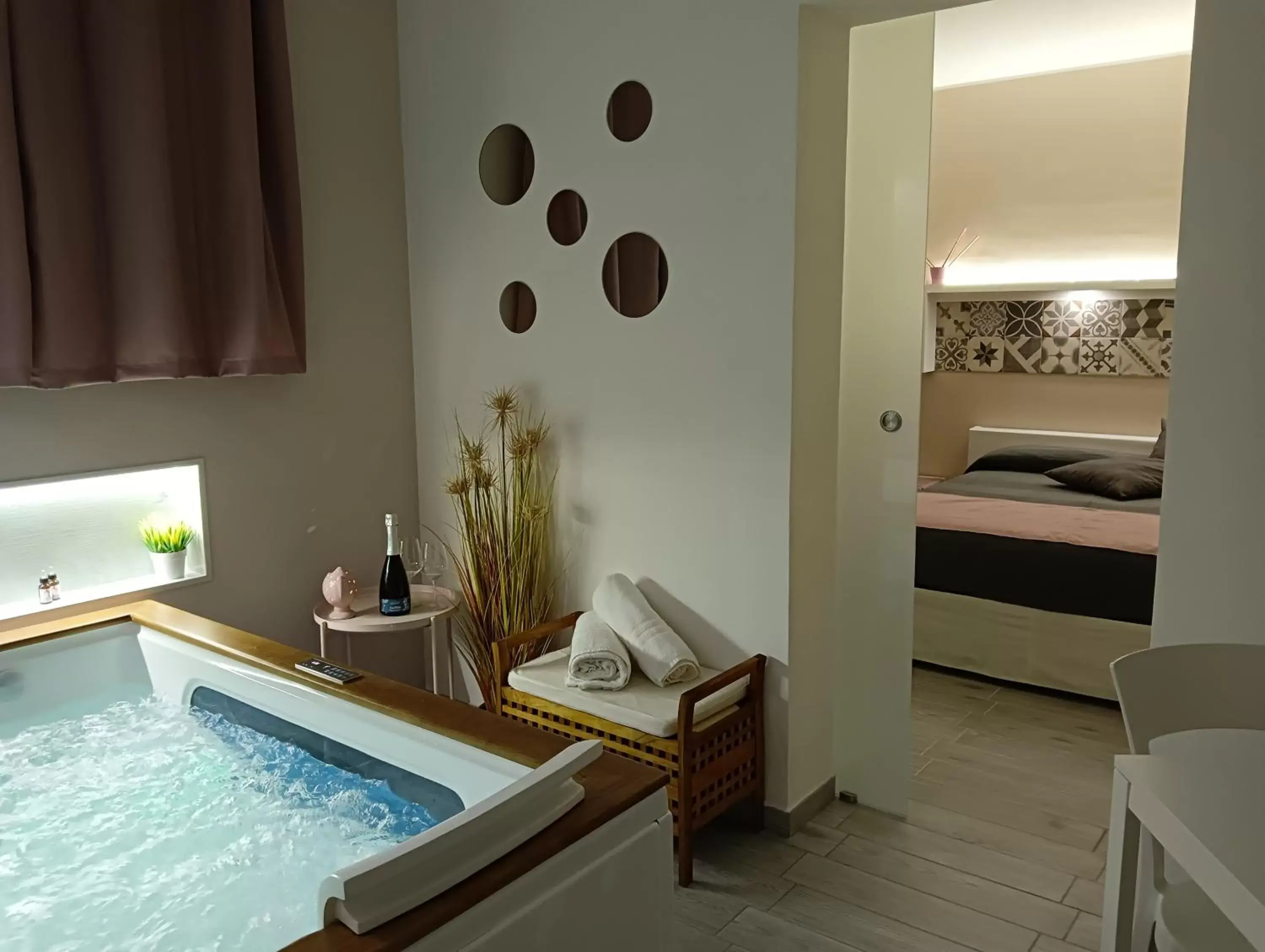 Double Room with Hot Tub in Signorino Eco Resort & Spa Double Room with Hot Tub in Signorino Eco Resort & Spa