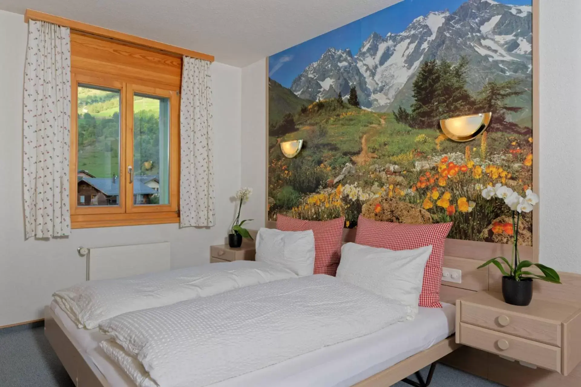 Double or Twin Room with Private Bathroom in Hôtel Terminus Double or Twin Room with Private Bathroom in Hôtel Terminus