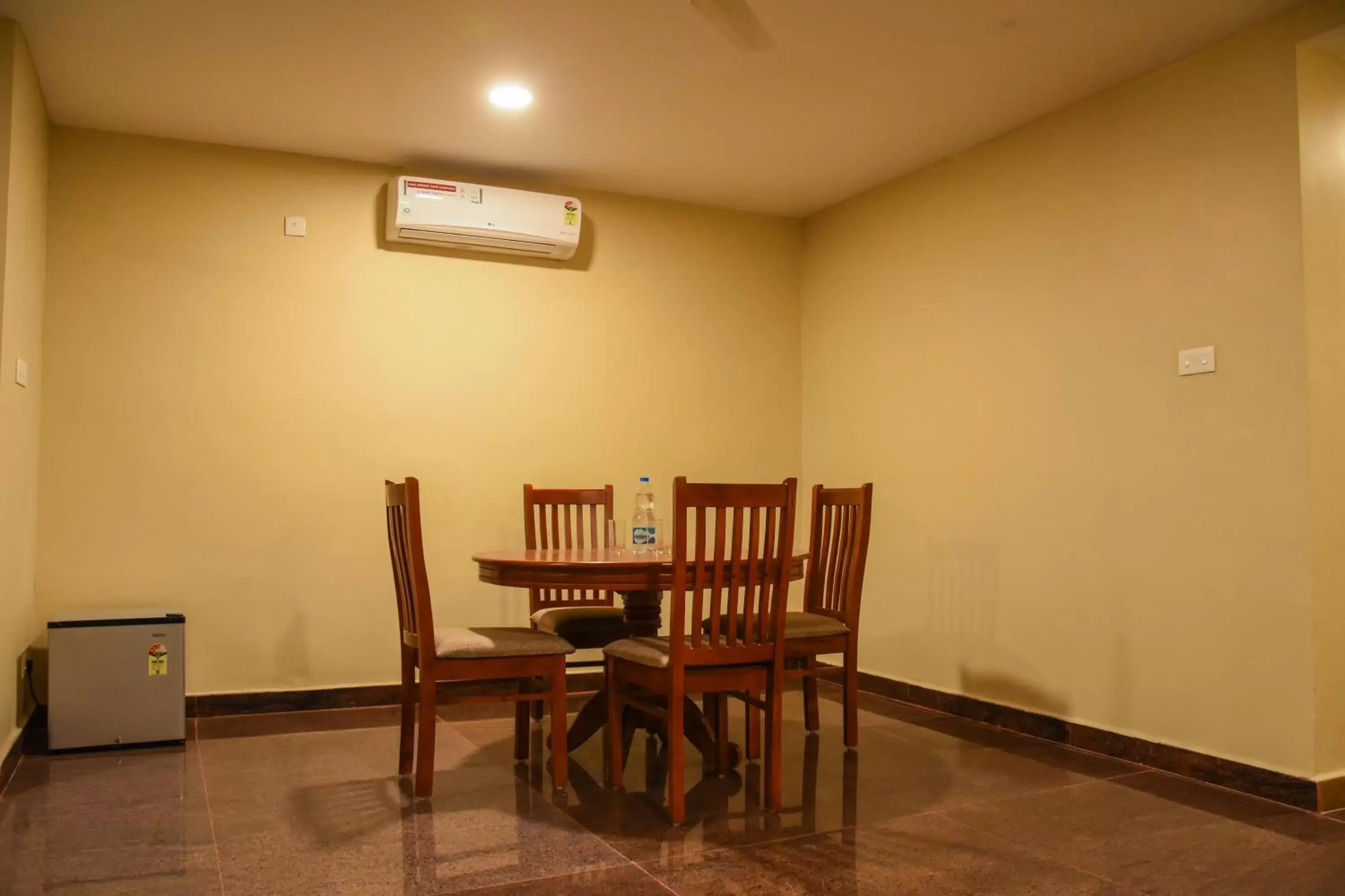 Suite in Poppys Tower Tiruppur Suite in Poppys Tower Tiruppur