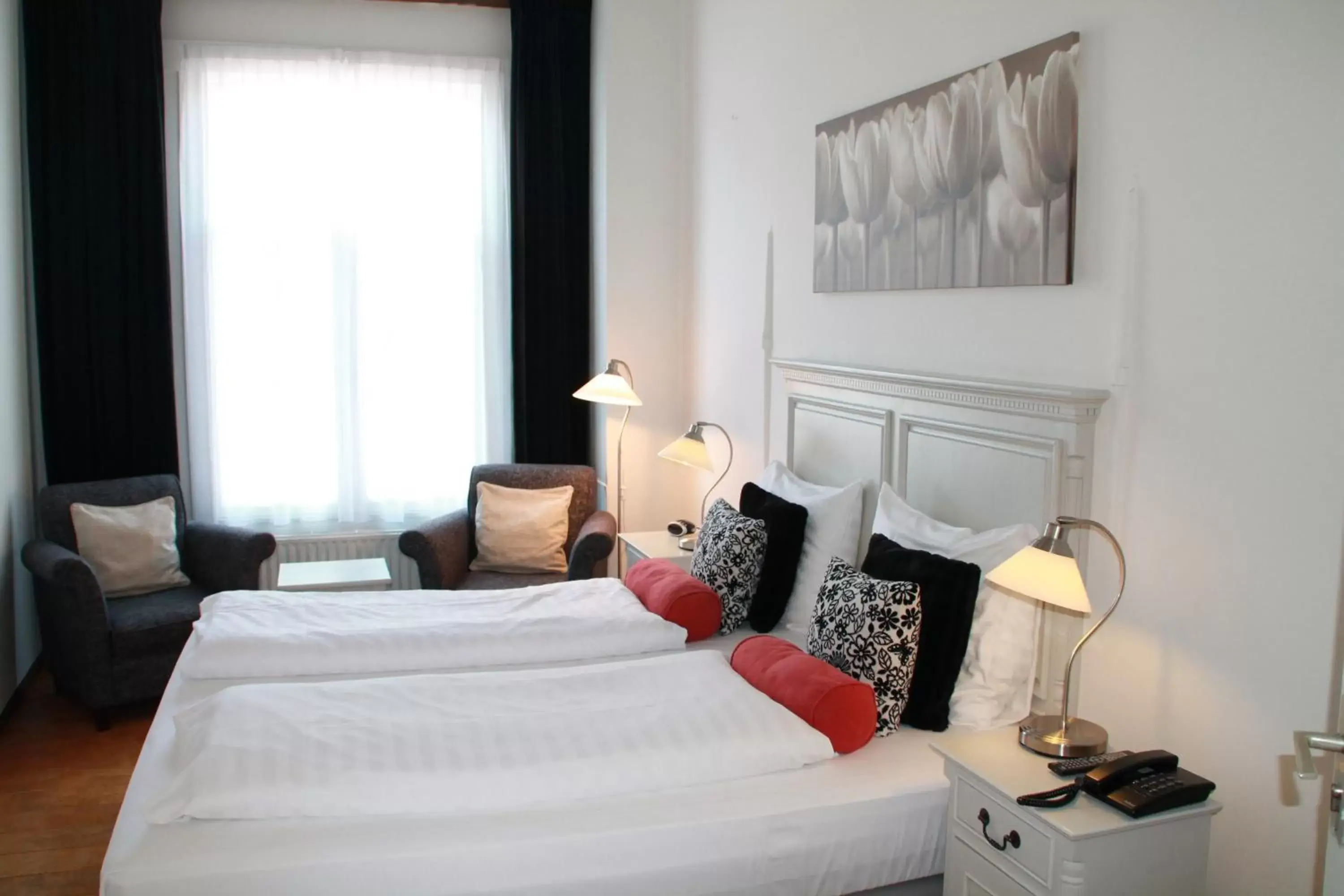 Deluxe Twin Room in De Doelen Deluxe Twin Room in De Doelen