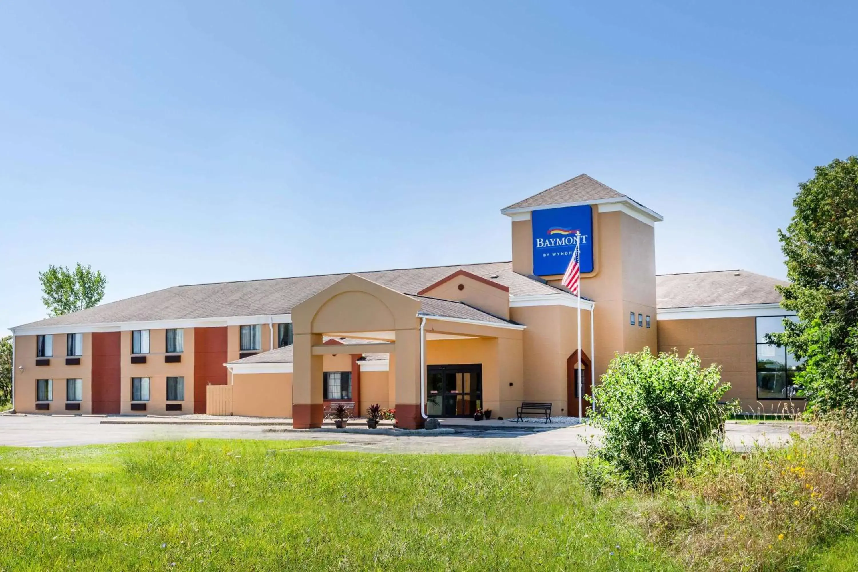 Baymont Inn & Suites by Wyndham Mukwonago Baymont Inn & Suites by Wyndham Mukwonago