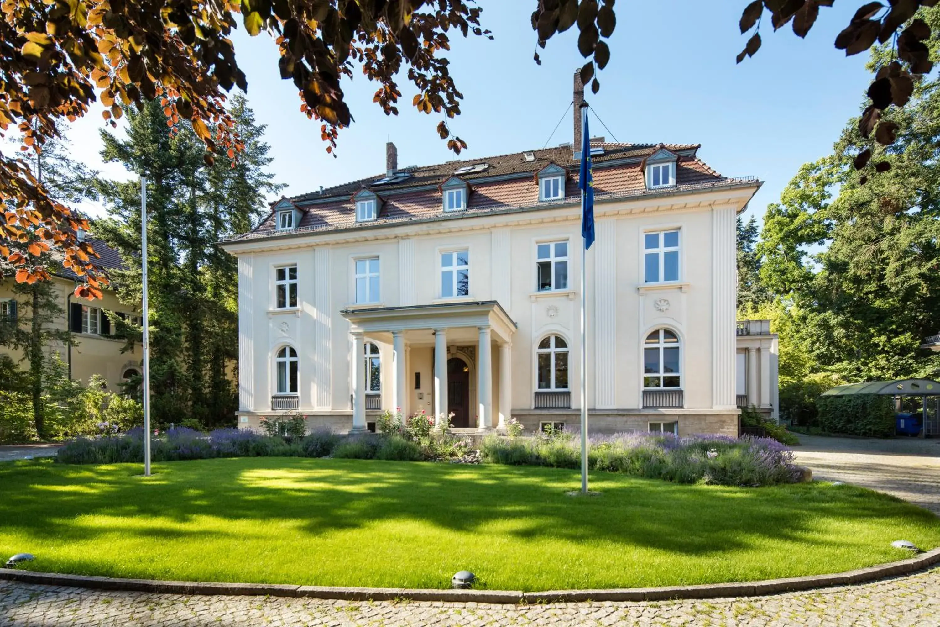 Europäische Akademie Berlin Europäische Akademie Berlin