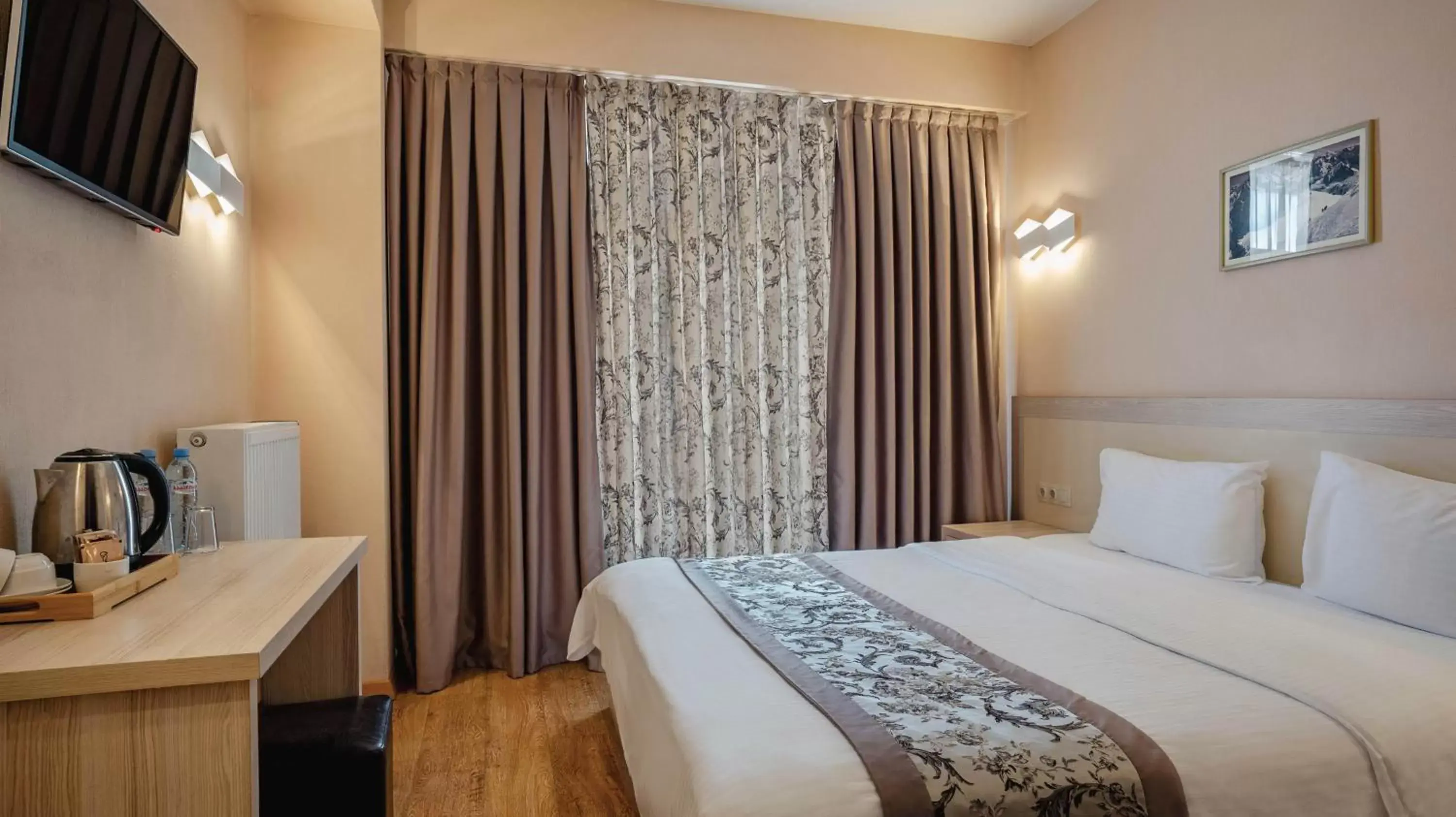 Classic Double or Twin Room Without Balcony in Gudauri Inn Classic Double or Twin Room Without Balcony in Gudauri Inn