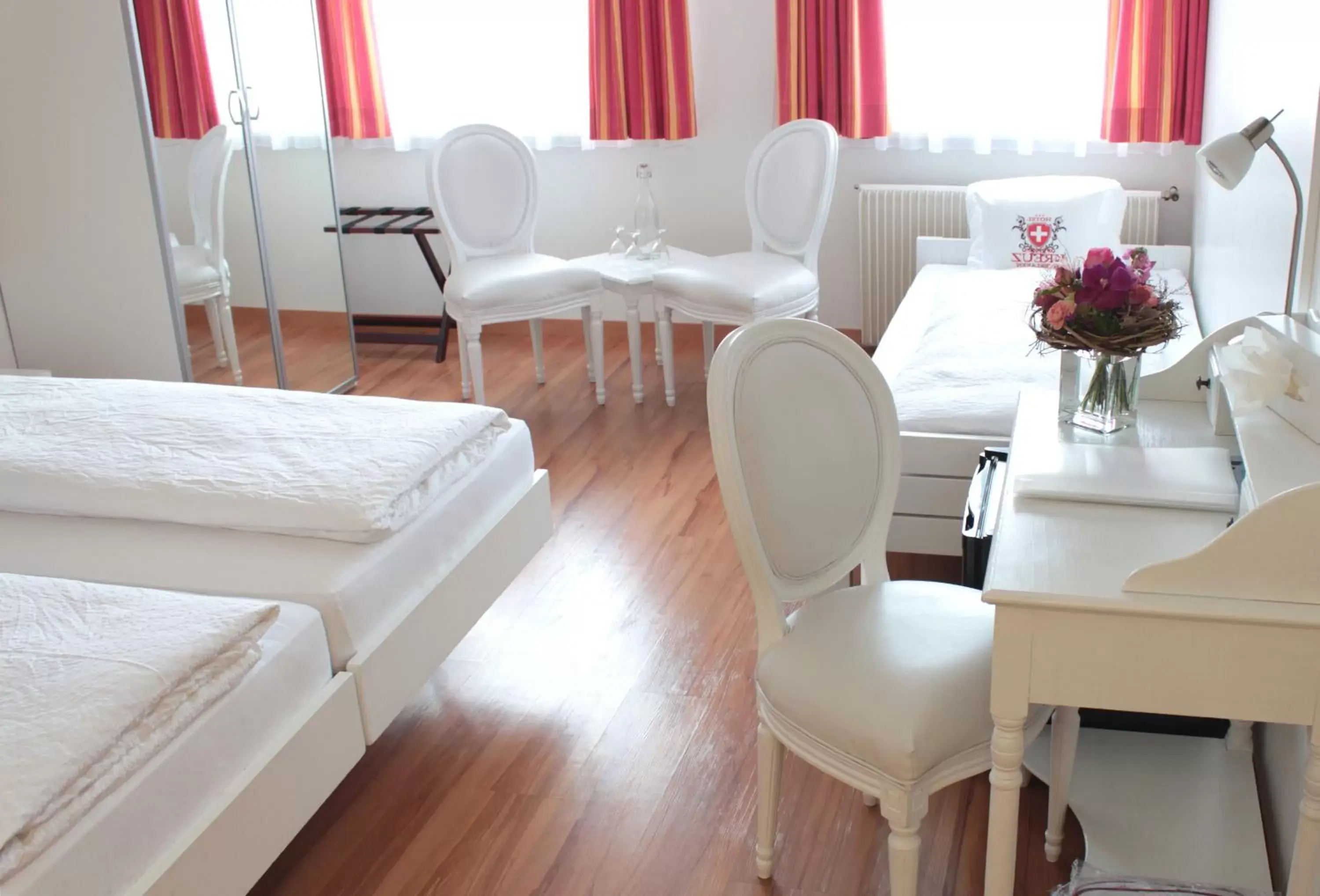 Triple Room in Hotel Weisses Kreuz Triple Room in Hotel Weisses Kreuz