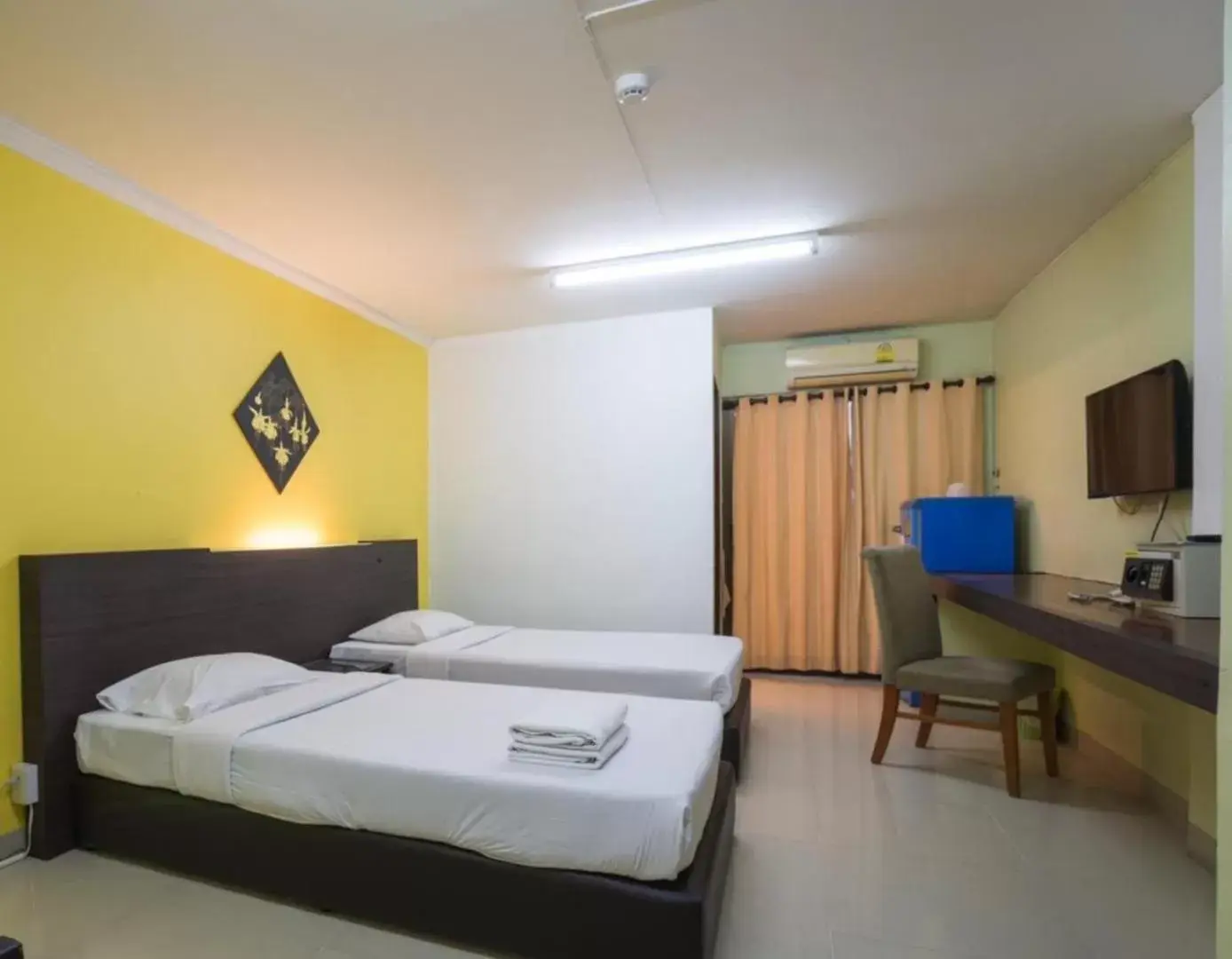 Standard Twin Room in Smith Residence Standard Twin Room in Smith Residence