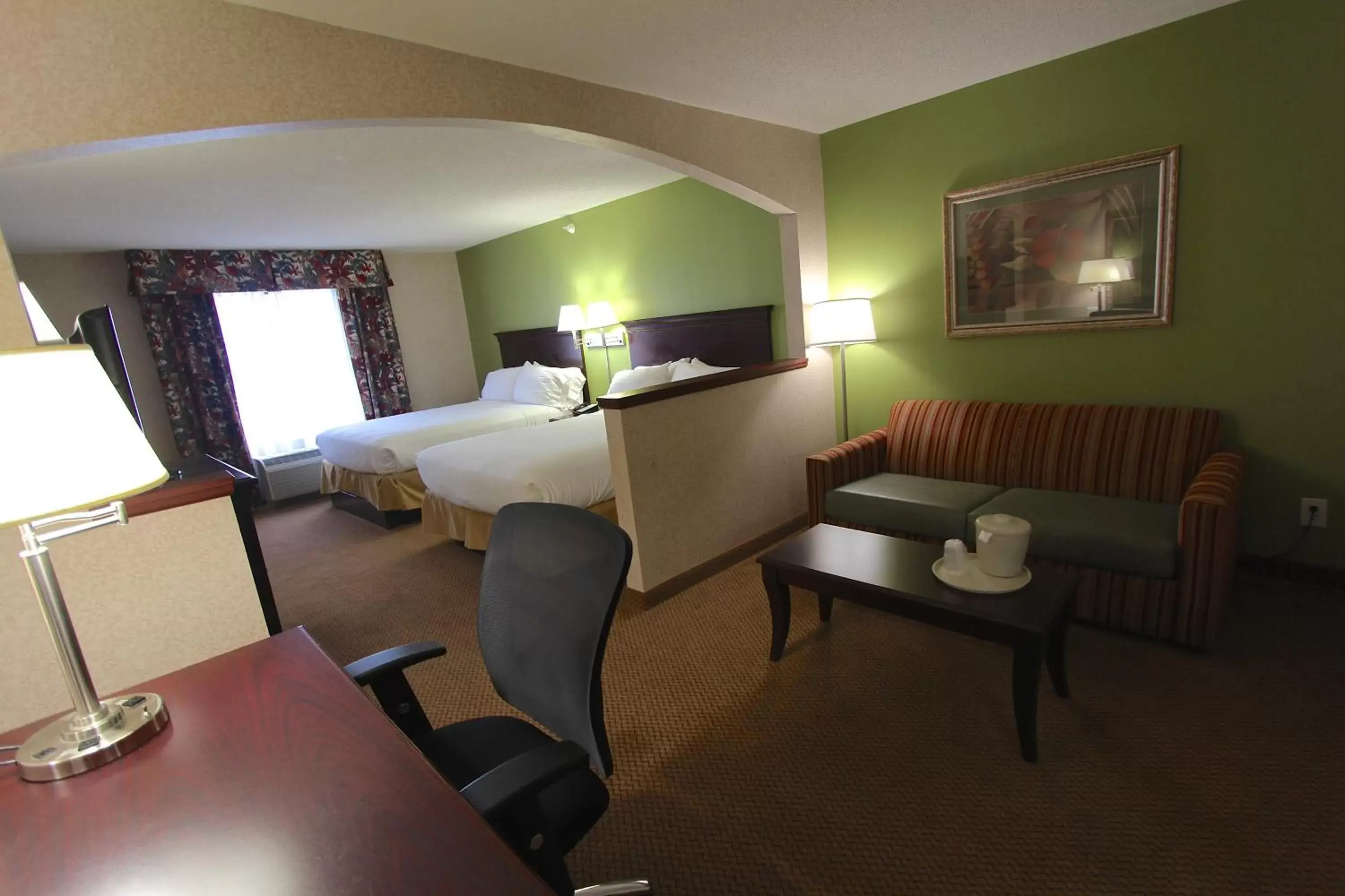 Suite with Two Queen Beds - Non-Smoking in Baymont Inn & Suites by Wyndham Findlay Suite with Two Queen Beds - Non-Smoking in Baymont Inn & Suites by Wyndham Findlay