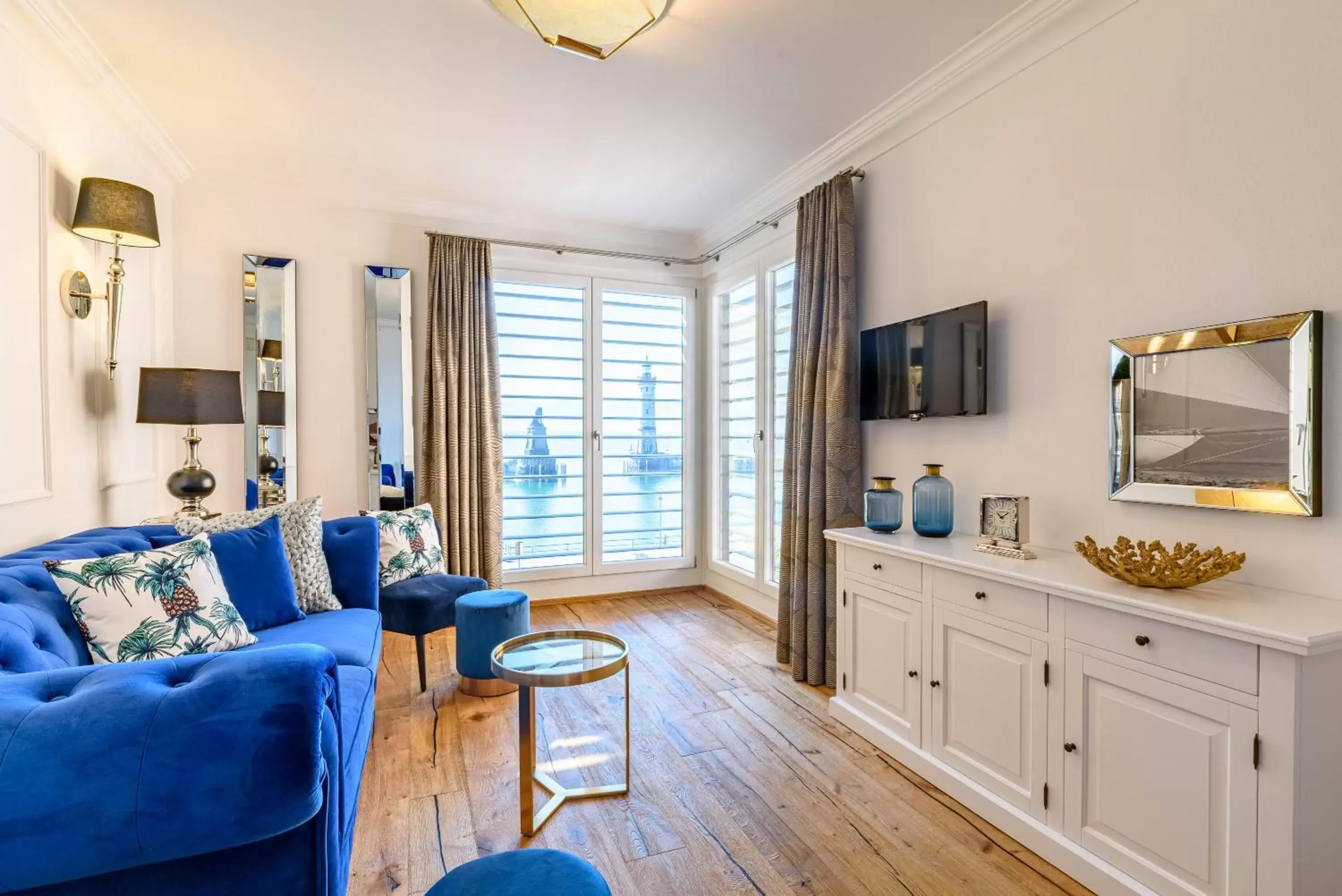 Family Suite in YachtHotel Helvetia Spa- und Wellnessdomizil Family Suite in YachtHotel Helvetia Spa- und Wellnessdomizil