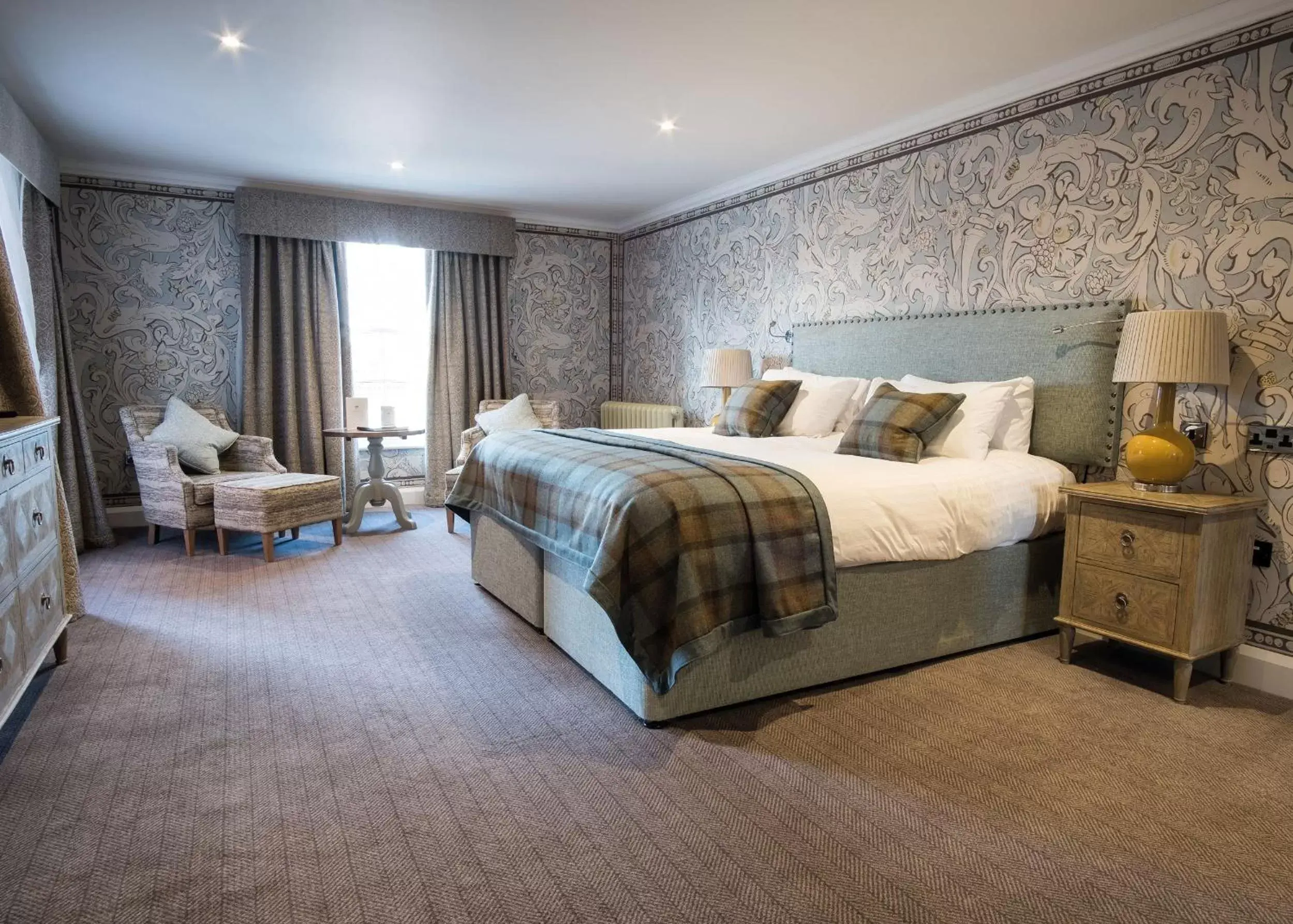 Feature Double Room in The Beverley Arms Hotel Feature Double Room in The Beverley Arms Hotel