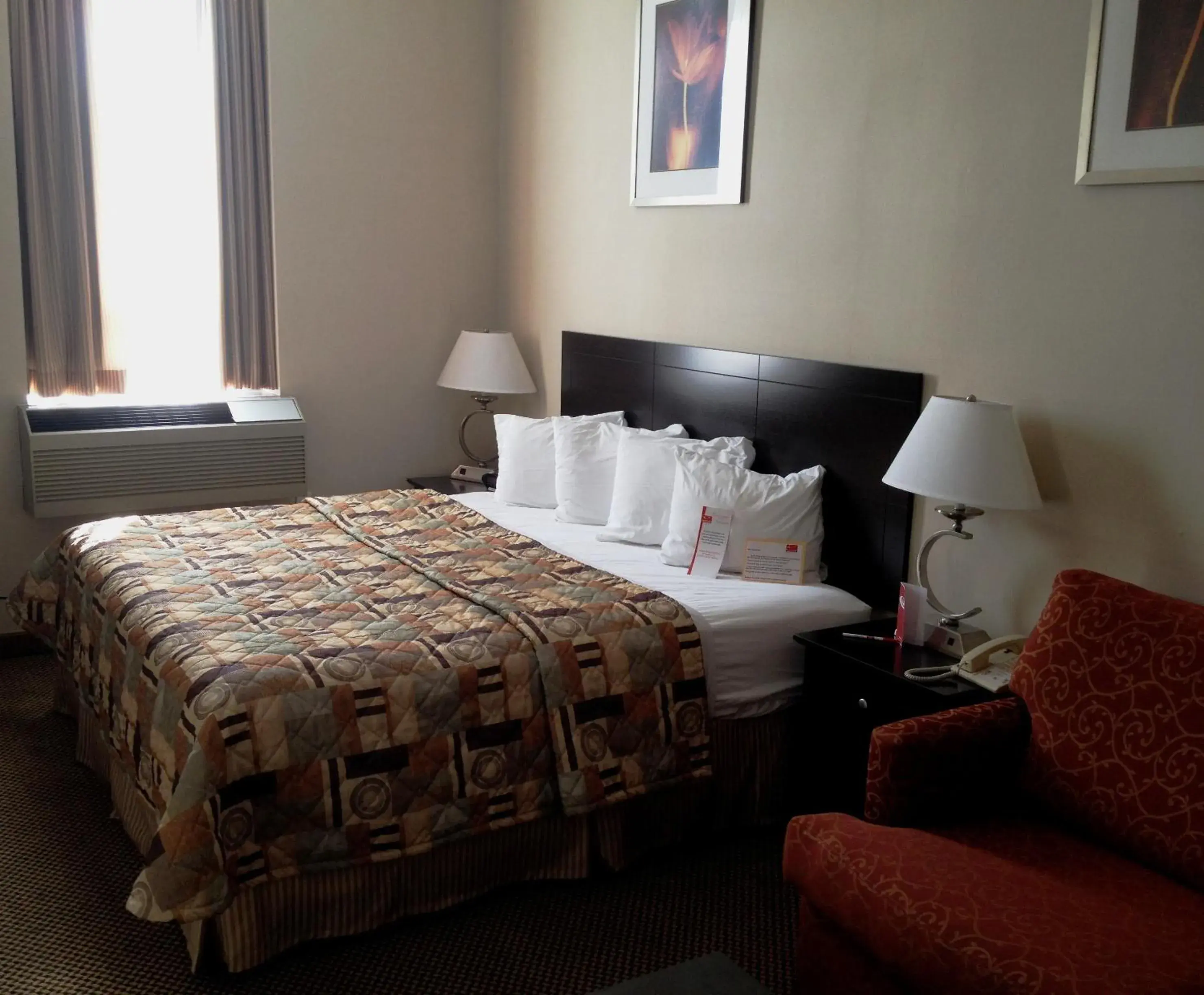 King Room in Econo Lodge Woodstock King Room in Econo Lodge Woodstock