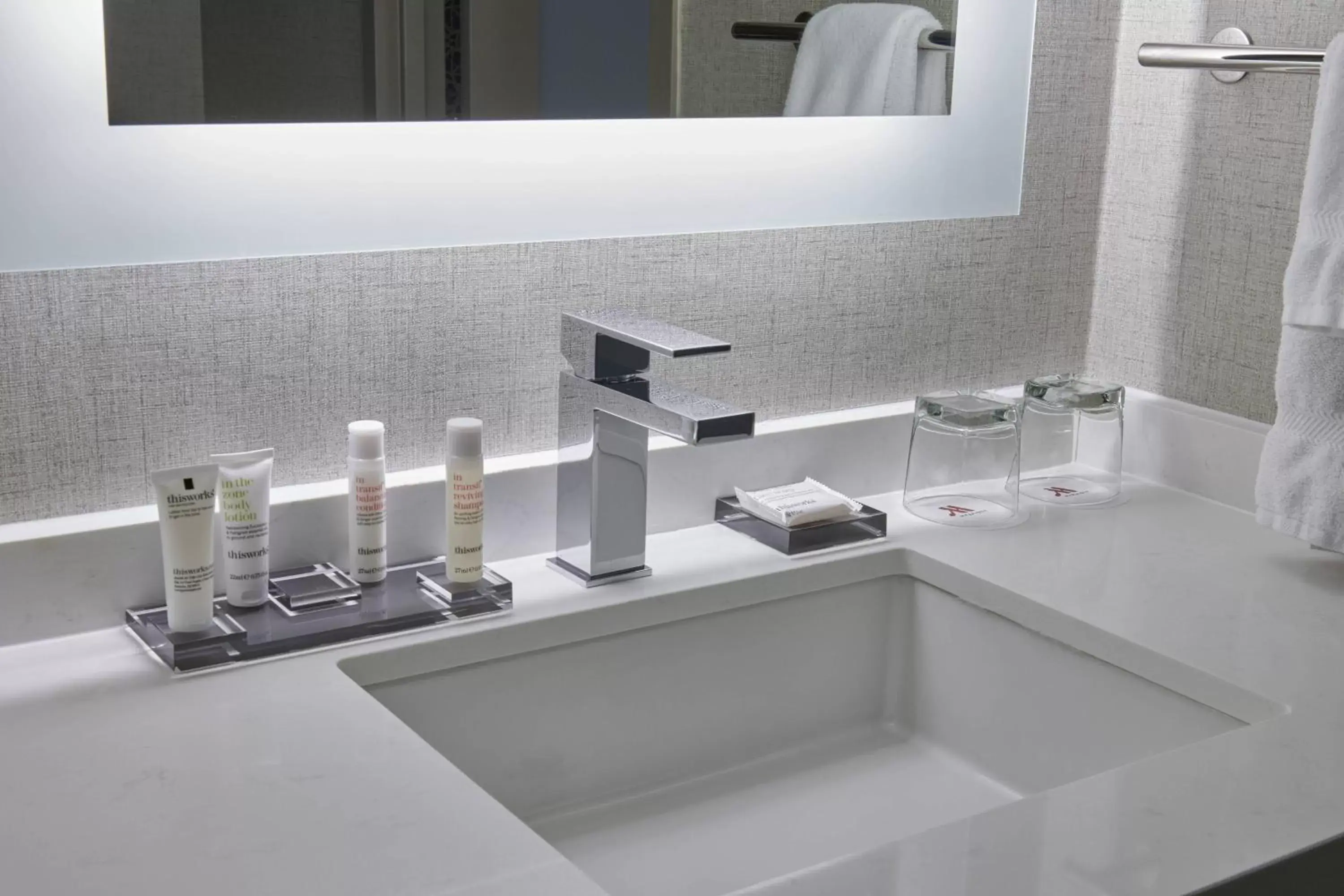 Concierge Level - King or Double Room in Detroit Marriott Troy Concierge Level - King or Double Room in Detroit Marriott Troy