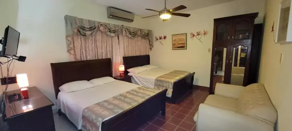 Family Double Room in Torres Apart Studio Family Double Room in Torres Apart Studio