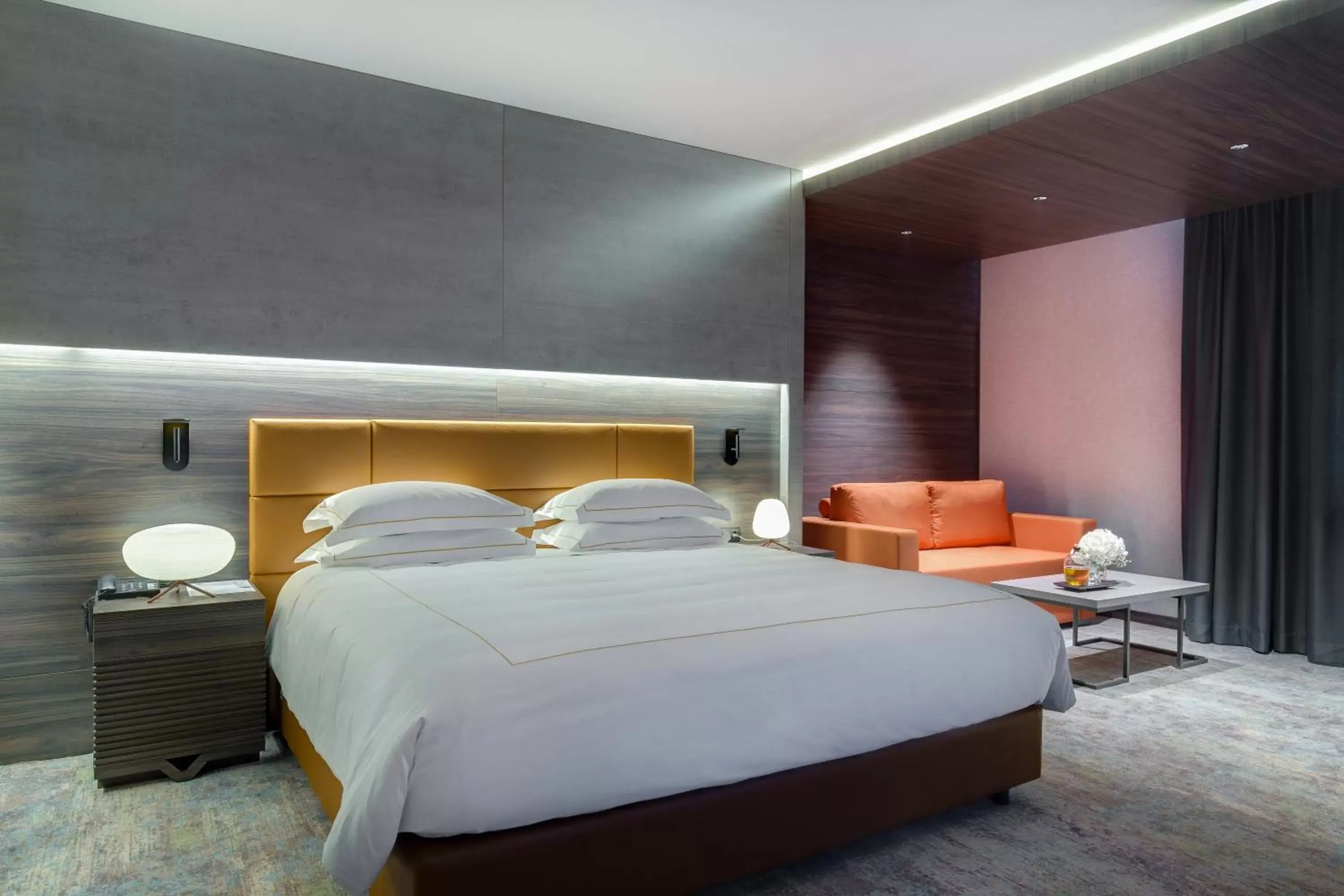 Deluxe Suite in Emerald Hotel Deluxe Suite in Emerald Hotel