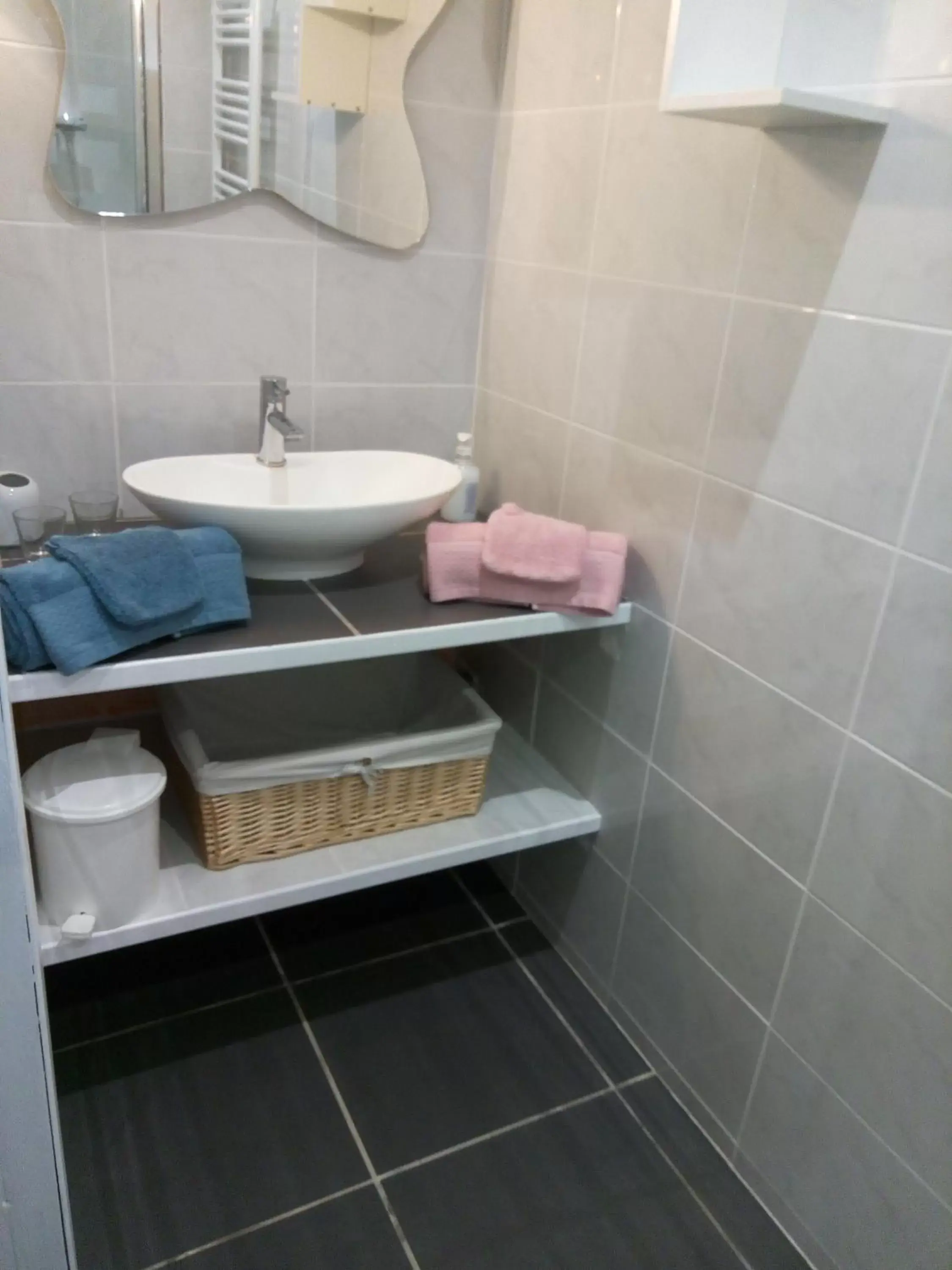 Double Room in 87620 la chambre du clos Barriant Double Room in 87620 la chambre du clos Barriant