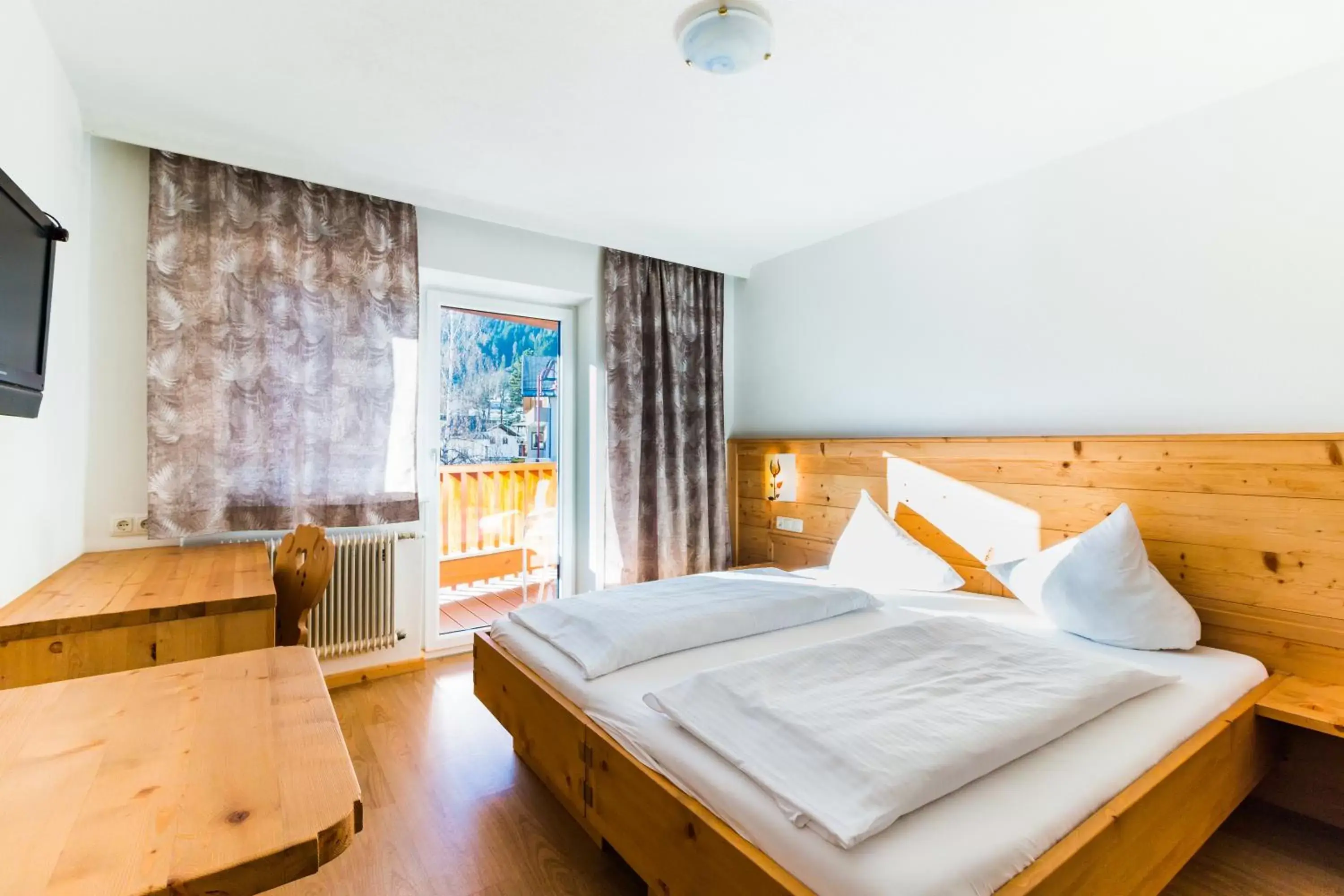 Double Room with Balcony in Adler Hotel-Pension Double Room with Balcony in Adler Hotel-Pension