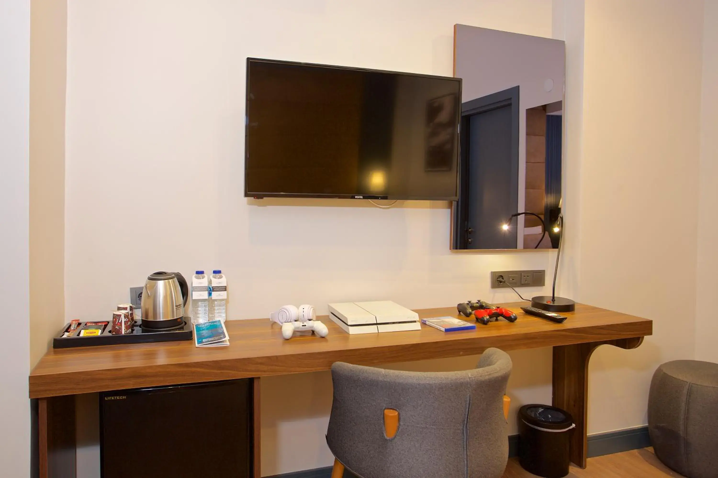 Economy Queen Room in Istanbul New Airport Hotel Trademark Collection by Wyndham Economy Queen Room in Istanbul New Airport Hotel Trademark Collection by Wyndham