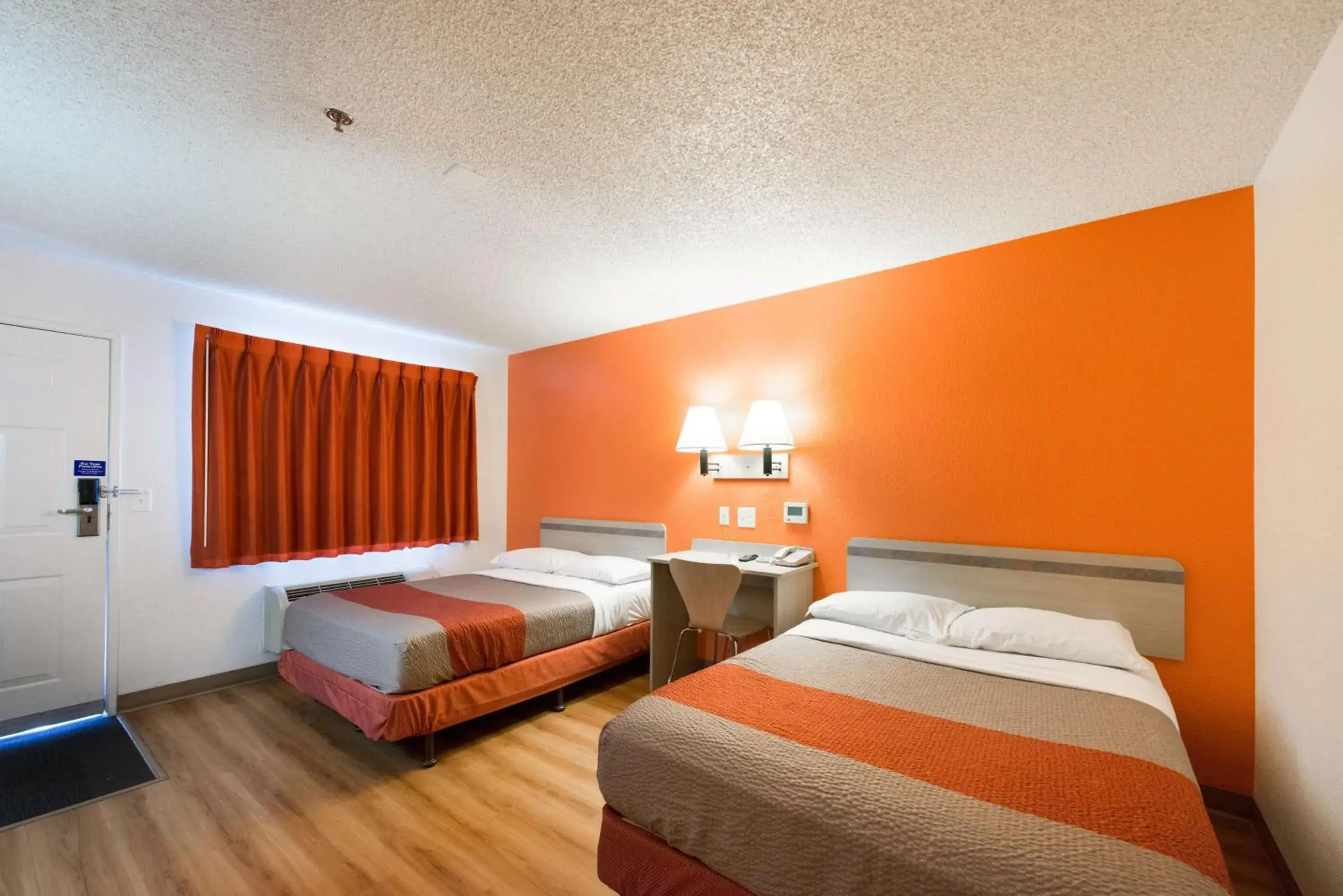 Quadruple Room - Disability Access - Roll in Shower in Motel 6-Sparks, NV - Airport - Sparks Quadruple Room - Disability Access - Roll in Shower in Motel 6-Sparks, NV - Airport - Sparks