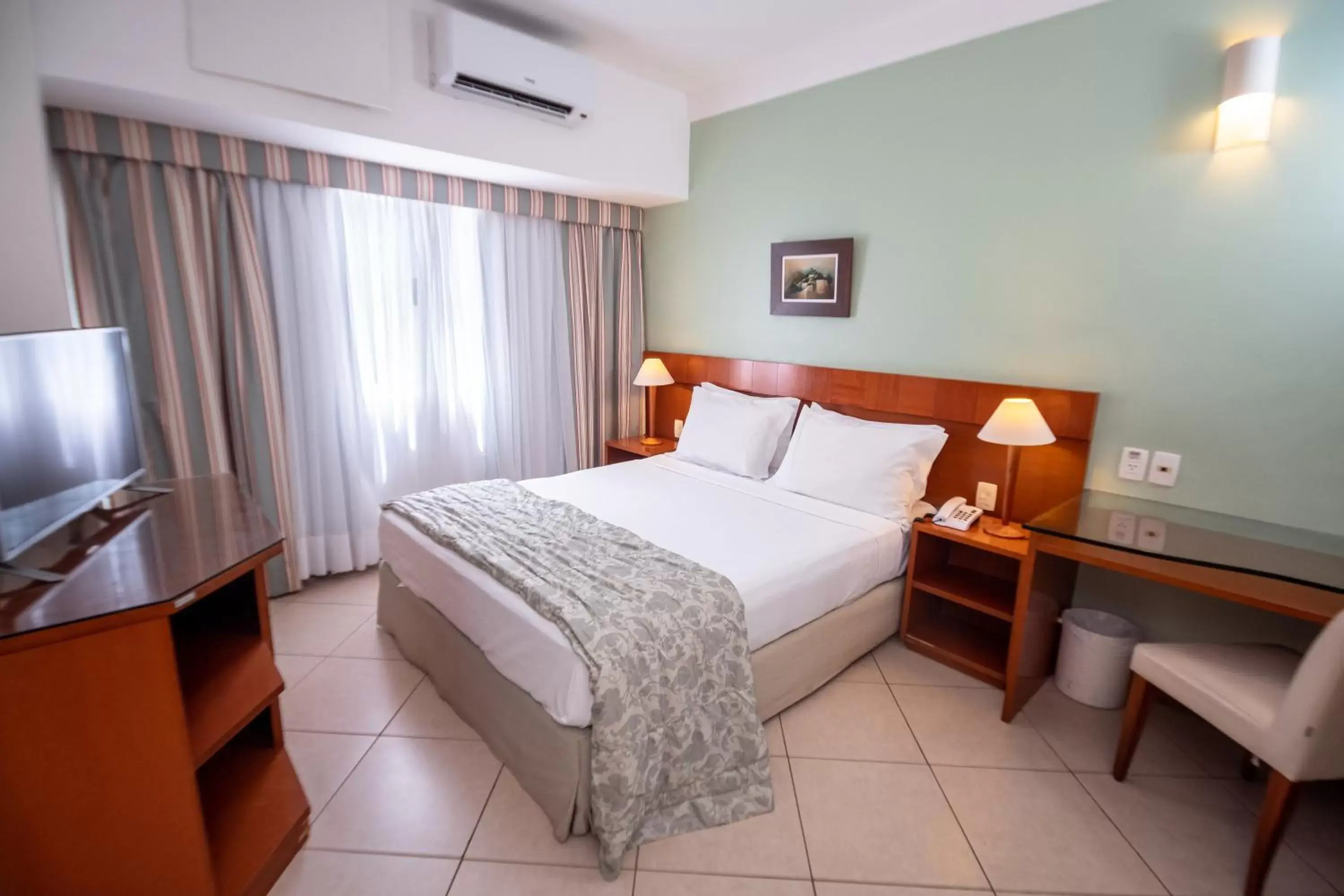 Single Room in Portobello Ondina Praia Single Room in Portobello Ondina Praia