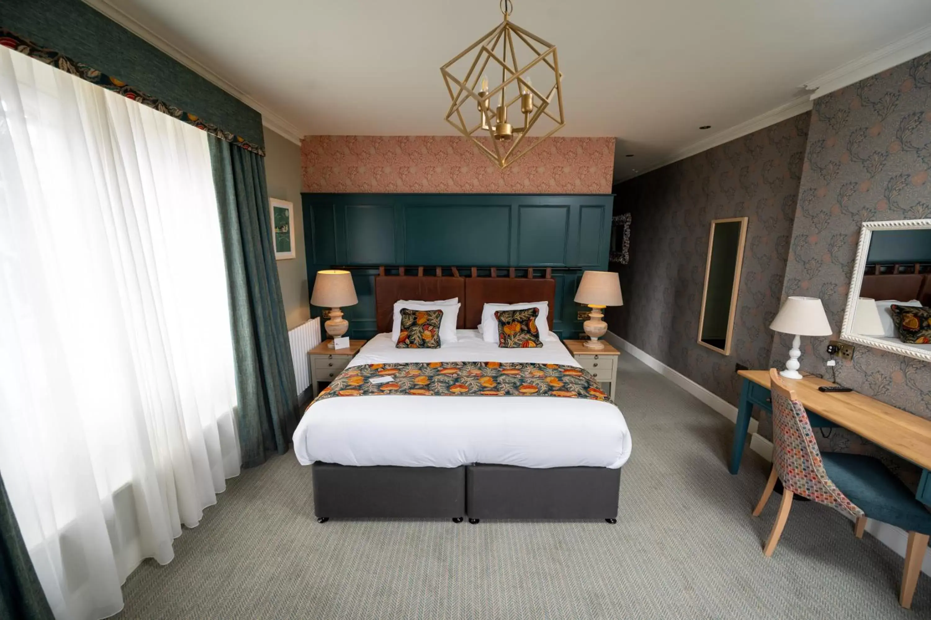 Double Room in The Royal Inn by Chef & Brewer Collection Double Room in The Royal Inn by Chef & Brewer Collection